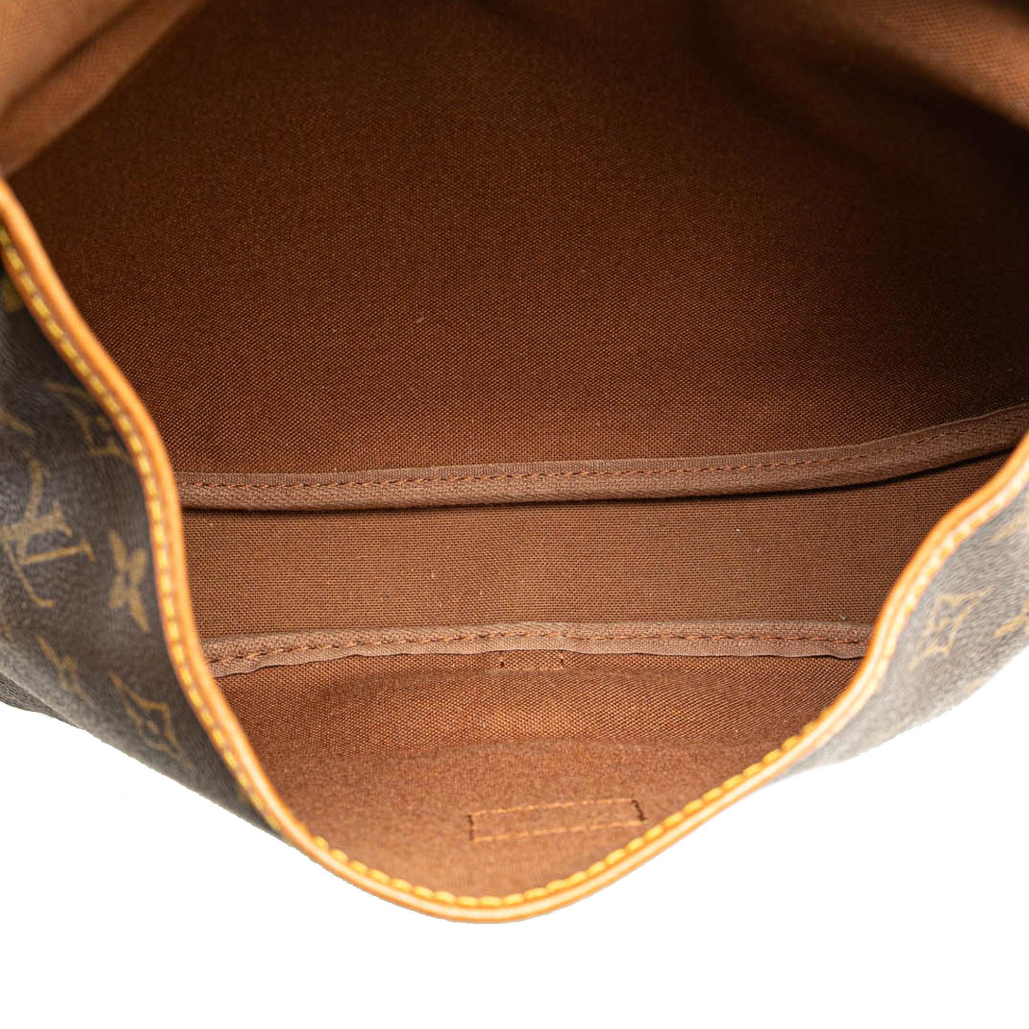Louis Vuitton Monogram Saumur 30