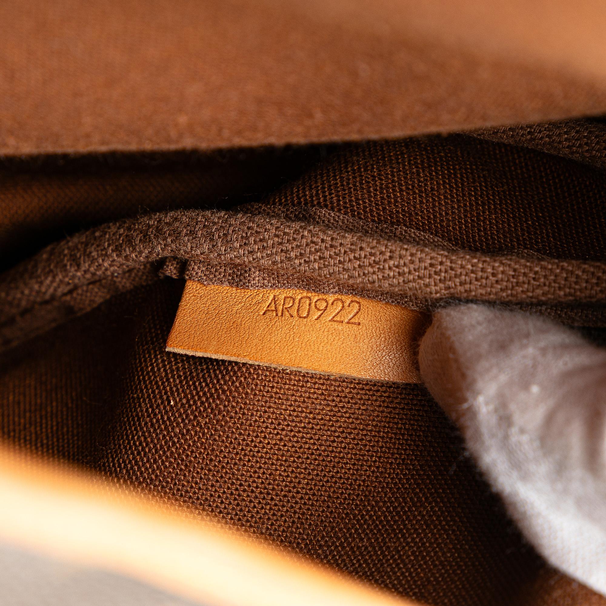 Louis Vuitton Monogram Saumur 30