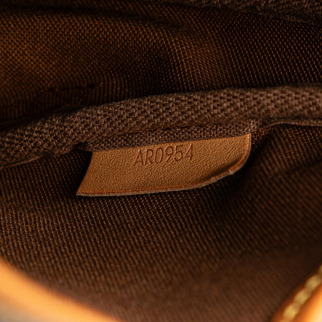 Louis Vuitton Monogram Saumur 30