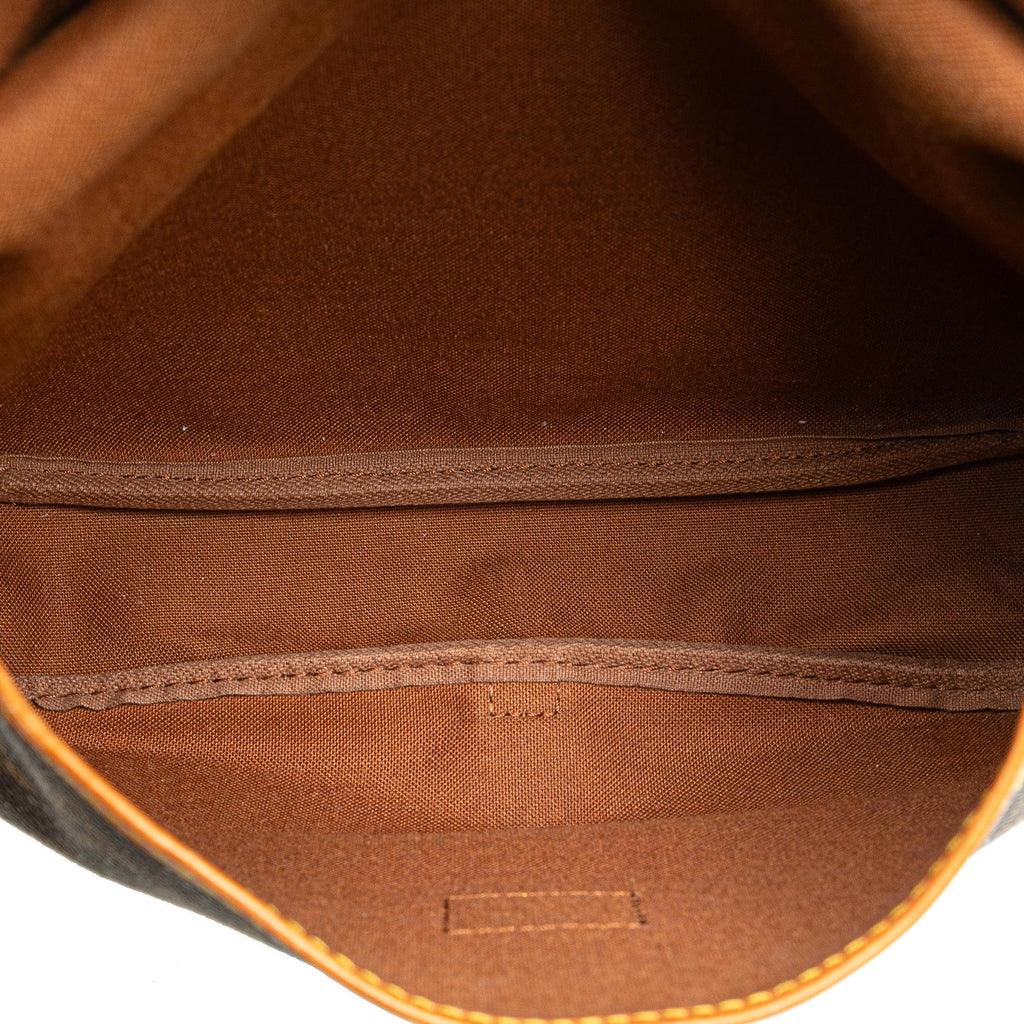 Louis Vuitton Monogram Saumur 30
