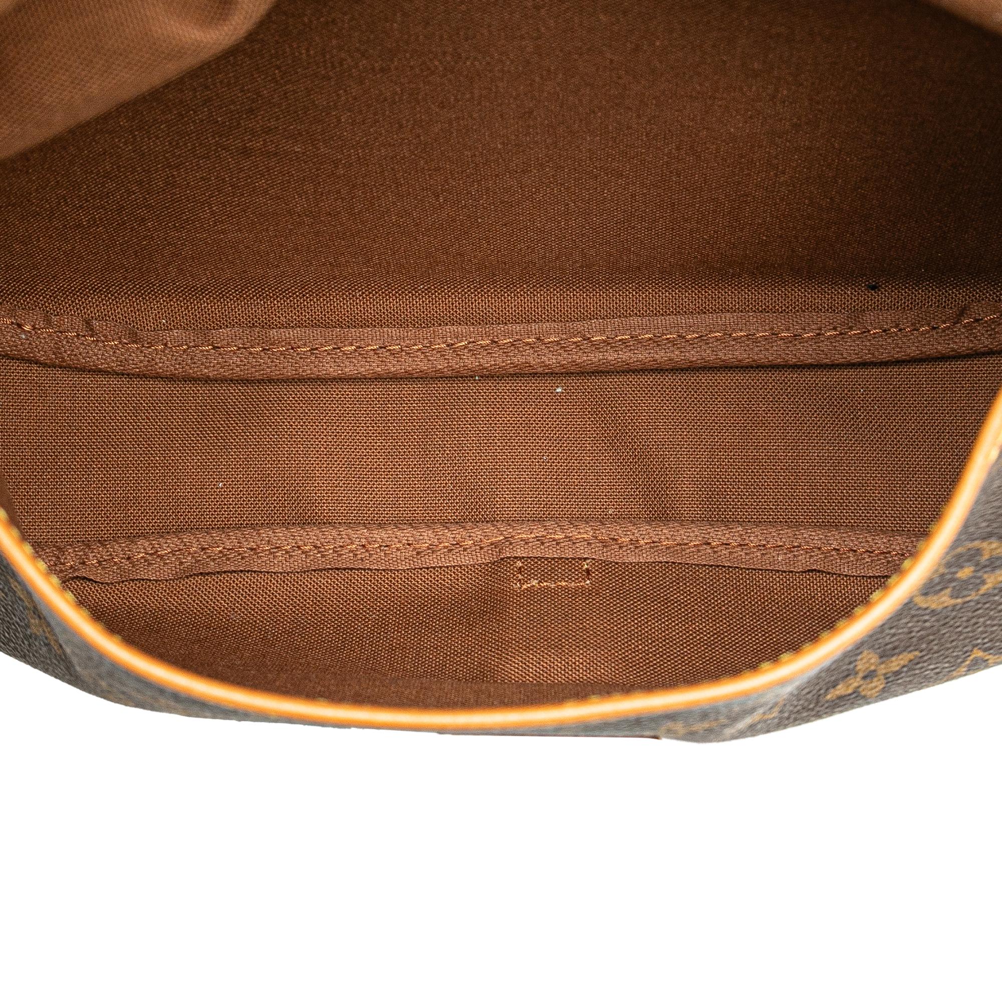 Louis Vuitton Monogram Saumur 30