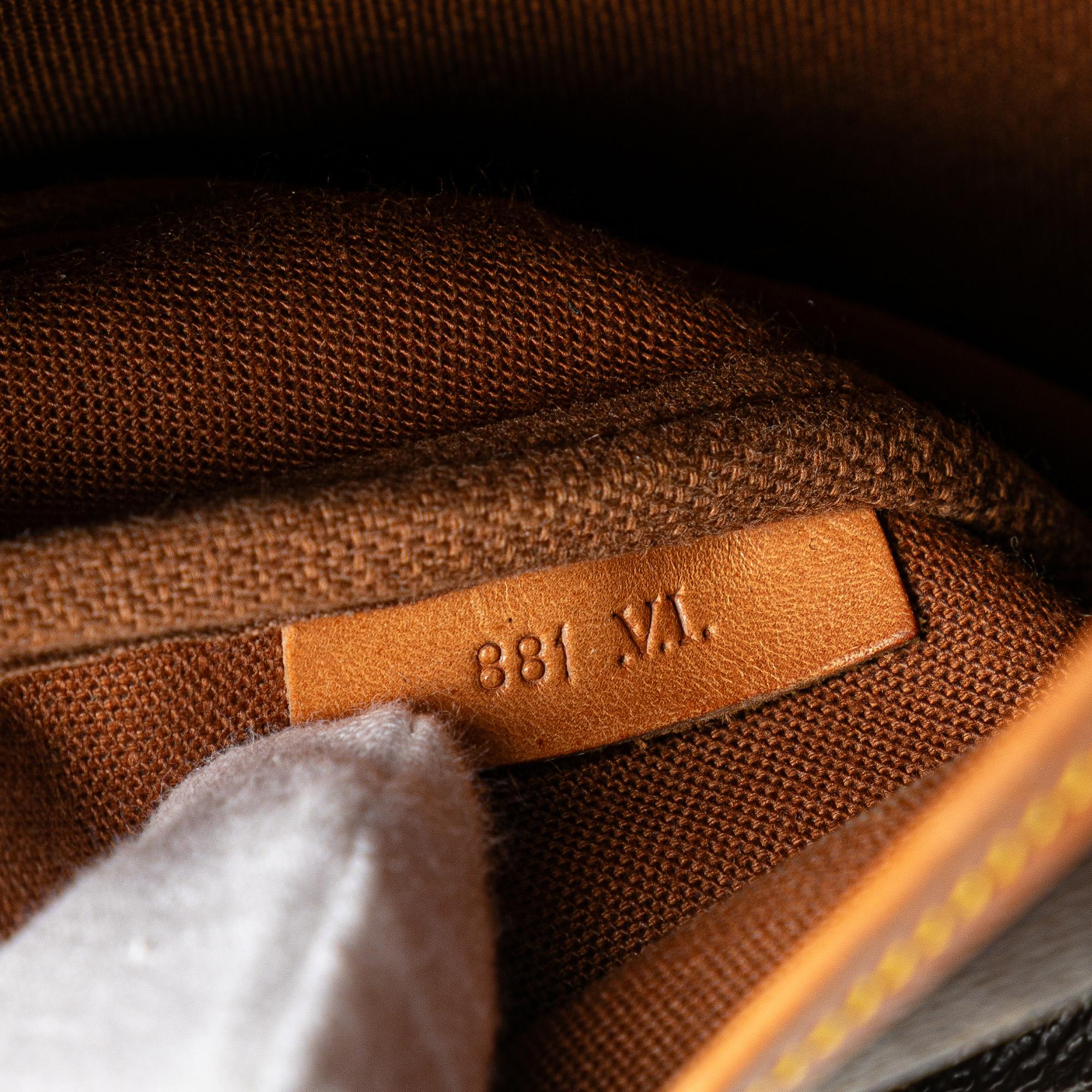 Louis Vuitton Monogram Saumur 30
