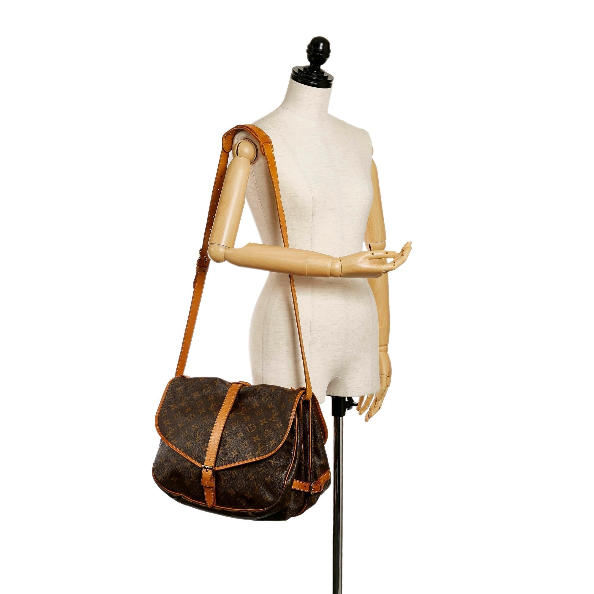Louis Vuitton Monogram Saumur 35 (SHG-33267)