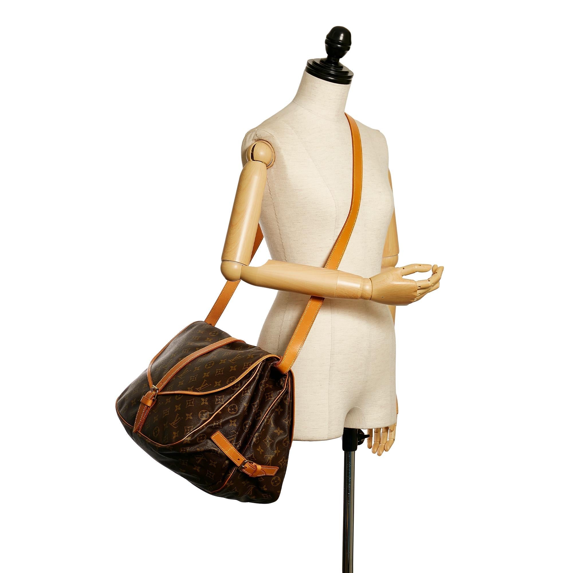 Louis Vuitton Monogram Saumur 35 (SHG-34453)