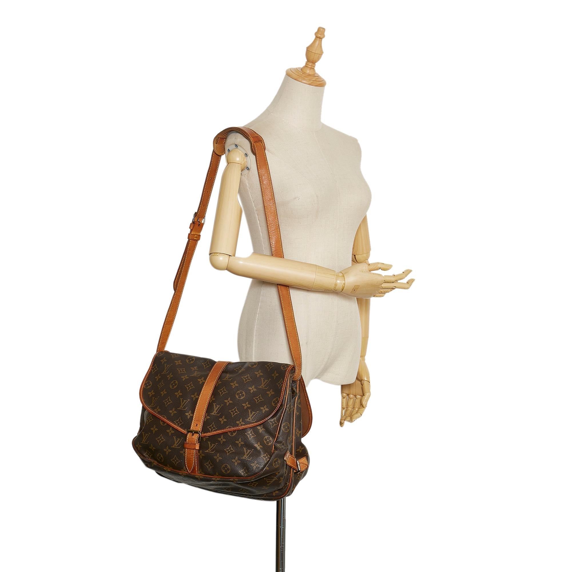 Louis Vuitton Monogram Saumur 35 (SHG-35568)