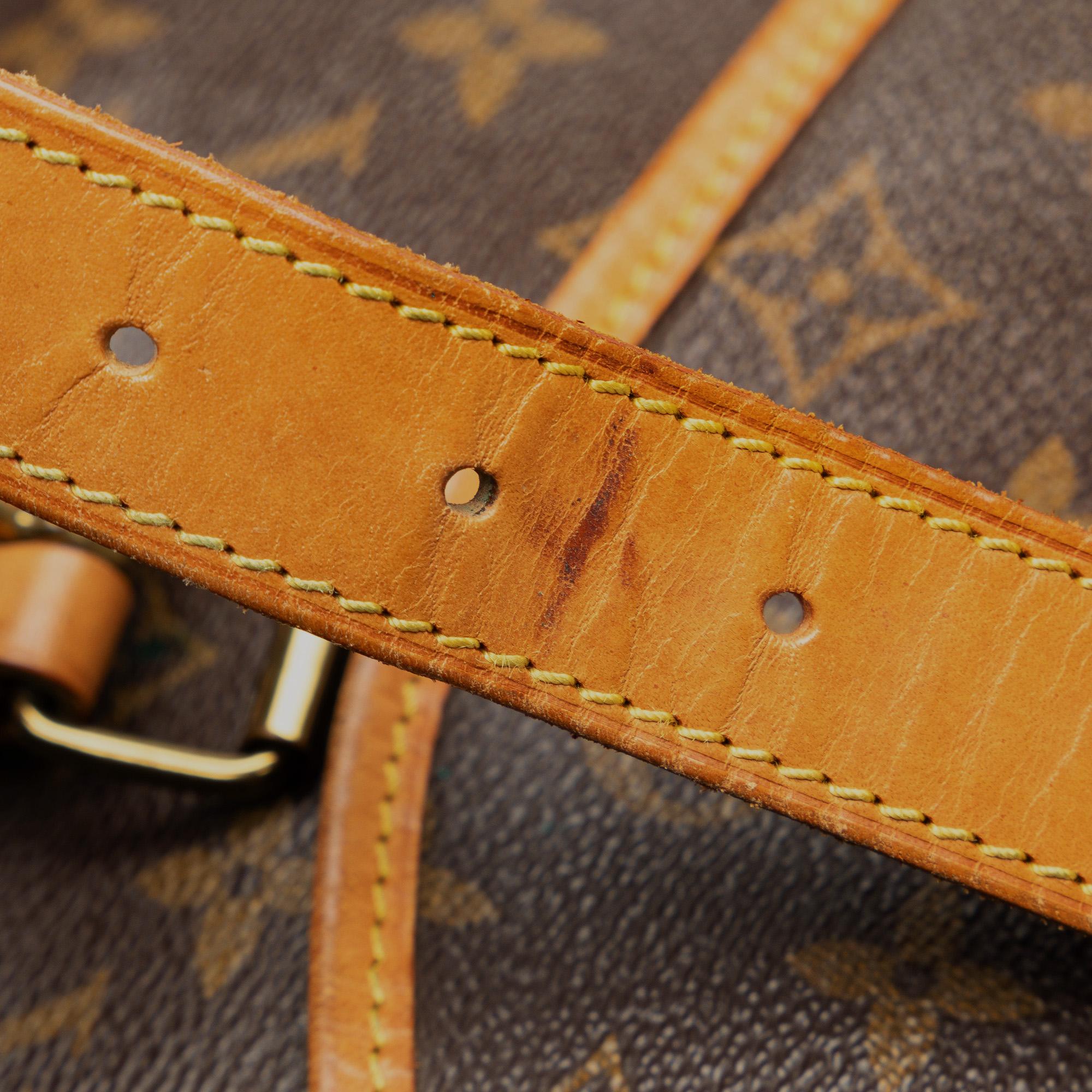Louis Vuitton Monogram Saumur 35 (SHG-rUuXFD)