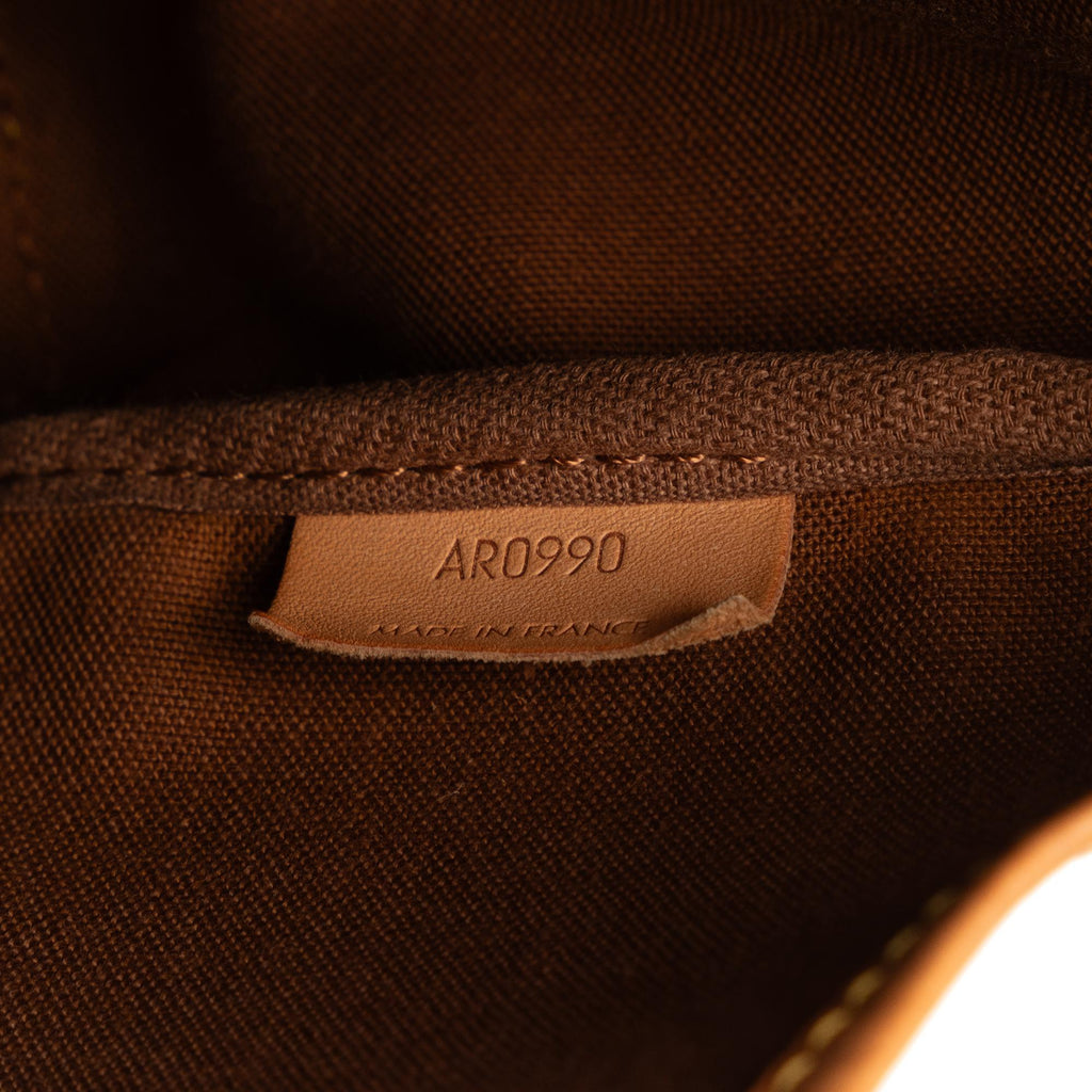 Louis Vuitton Monogram Saumur 35 (SHG-PH1kSZ)