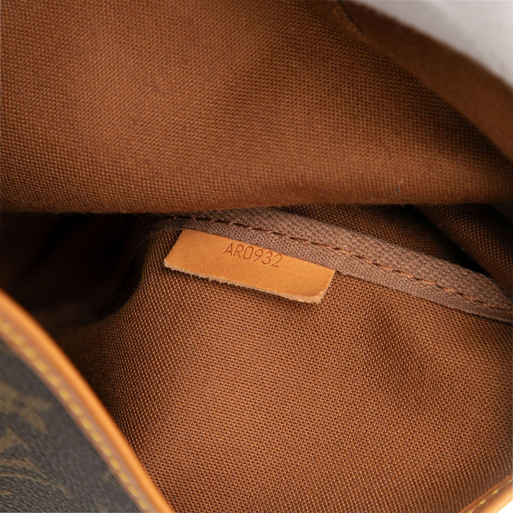 Louis Vuitton Monogram Saumur 35