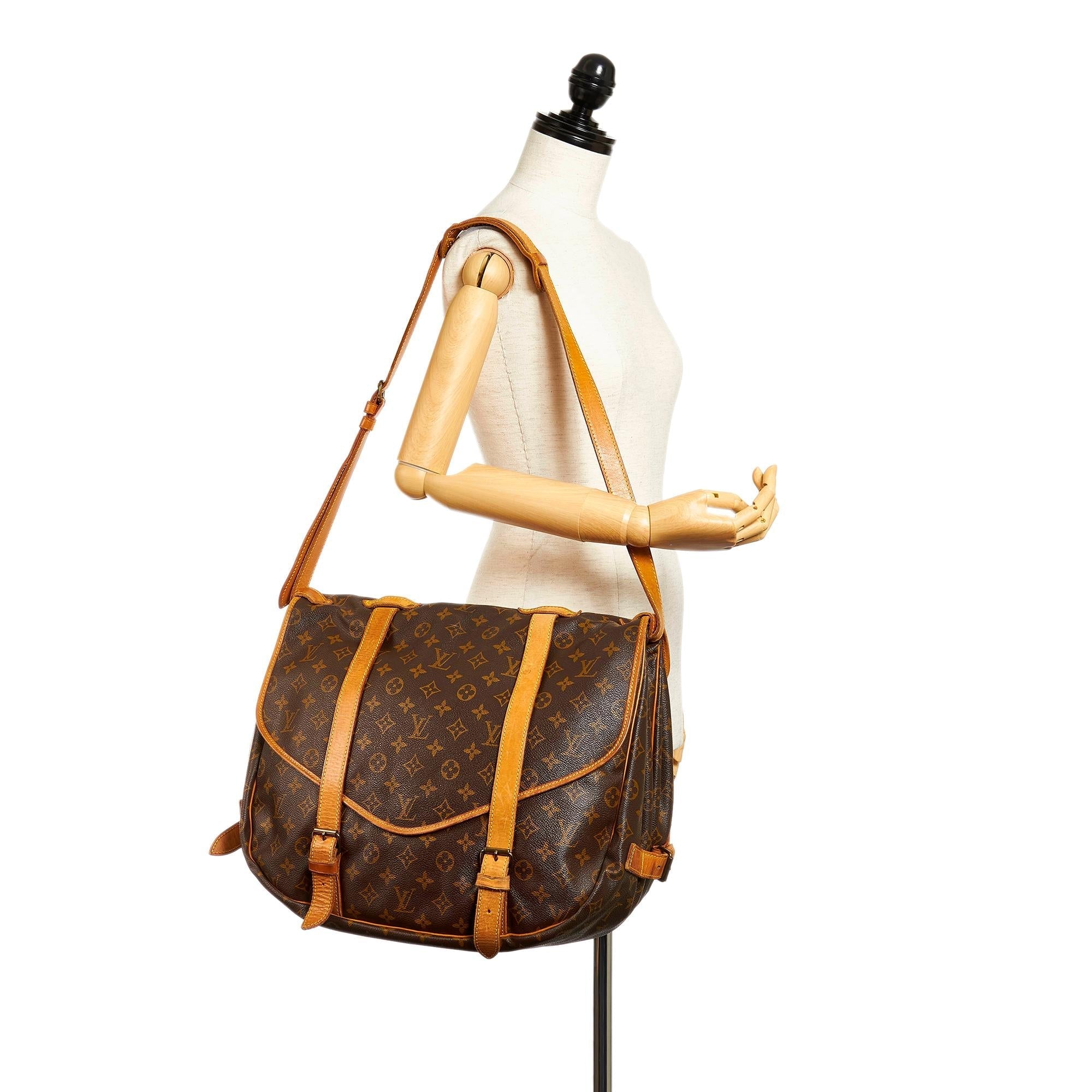 Louis Vuitton Monogram Saumur 43 (SHG-27699)