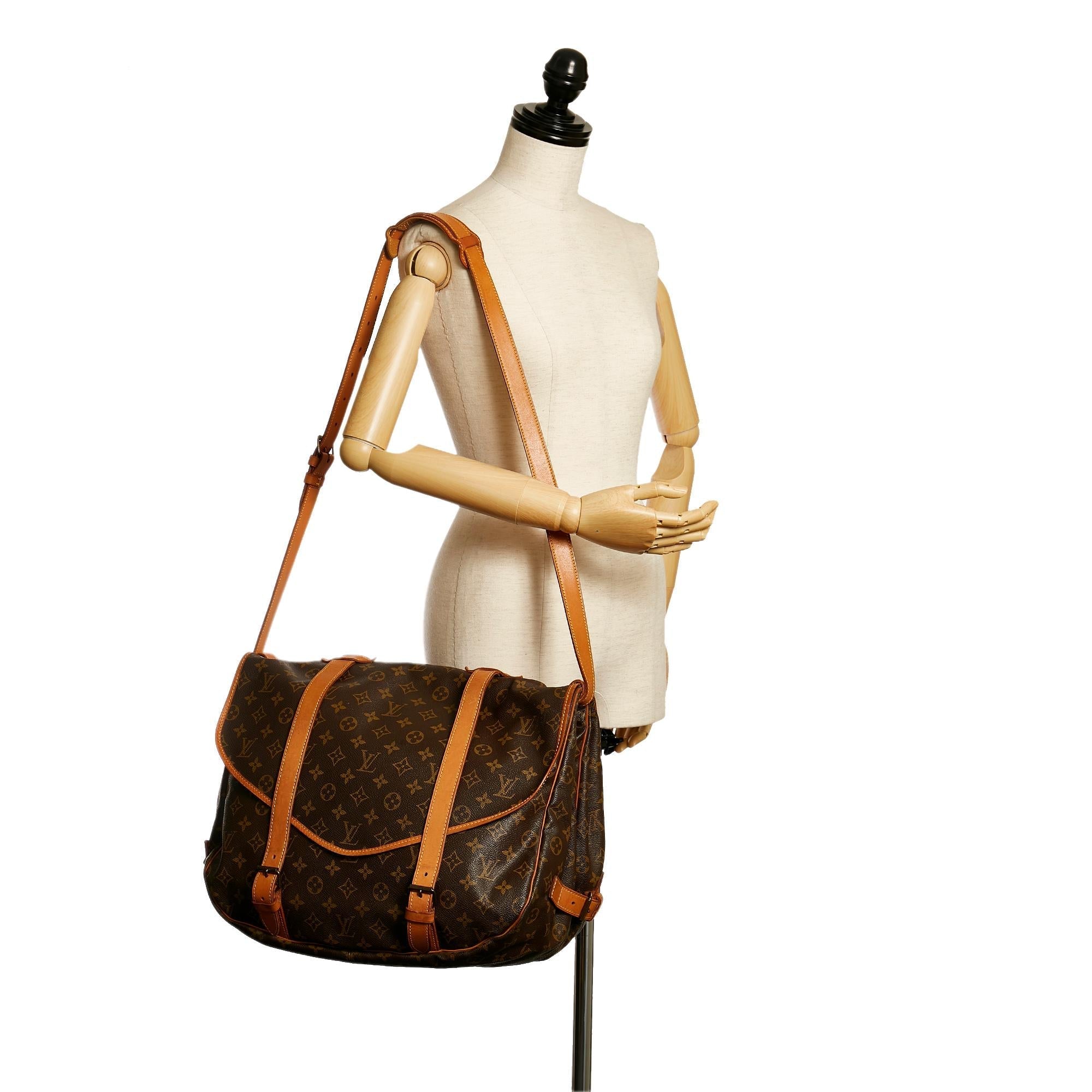 Louis Vuitton Monogram Saumur 43 (SHG-34408)