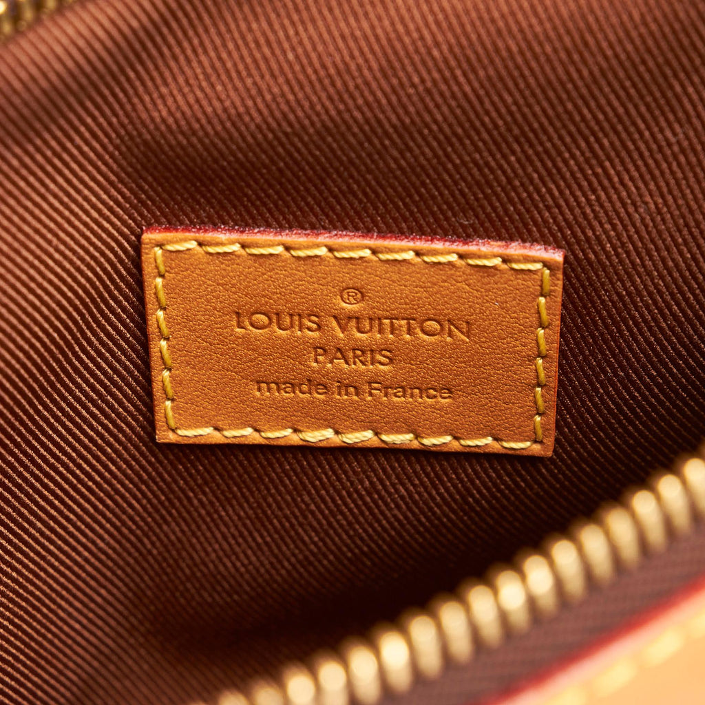 Louis Vuitton Monogram Saumur Messenger PM (SHG-9DQUr6)