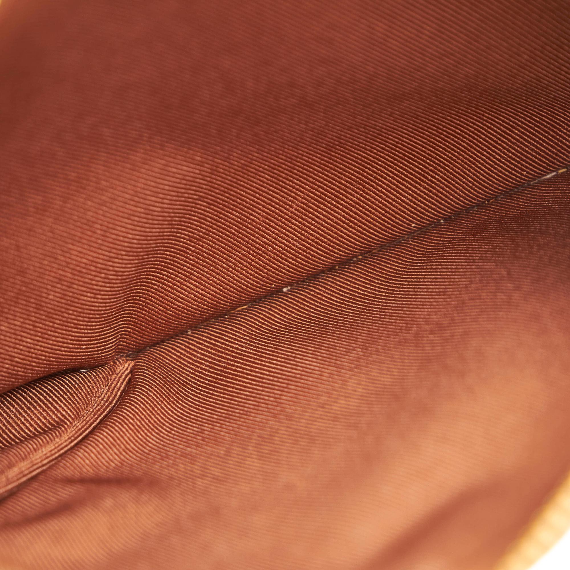 Louis Vuitton Monogram Saumur Messenger PM (SHG-9DQUr6)