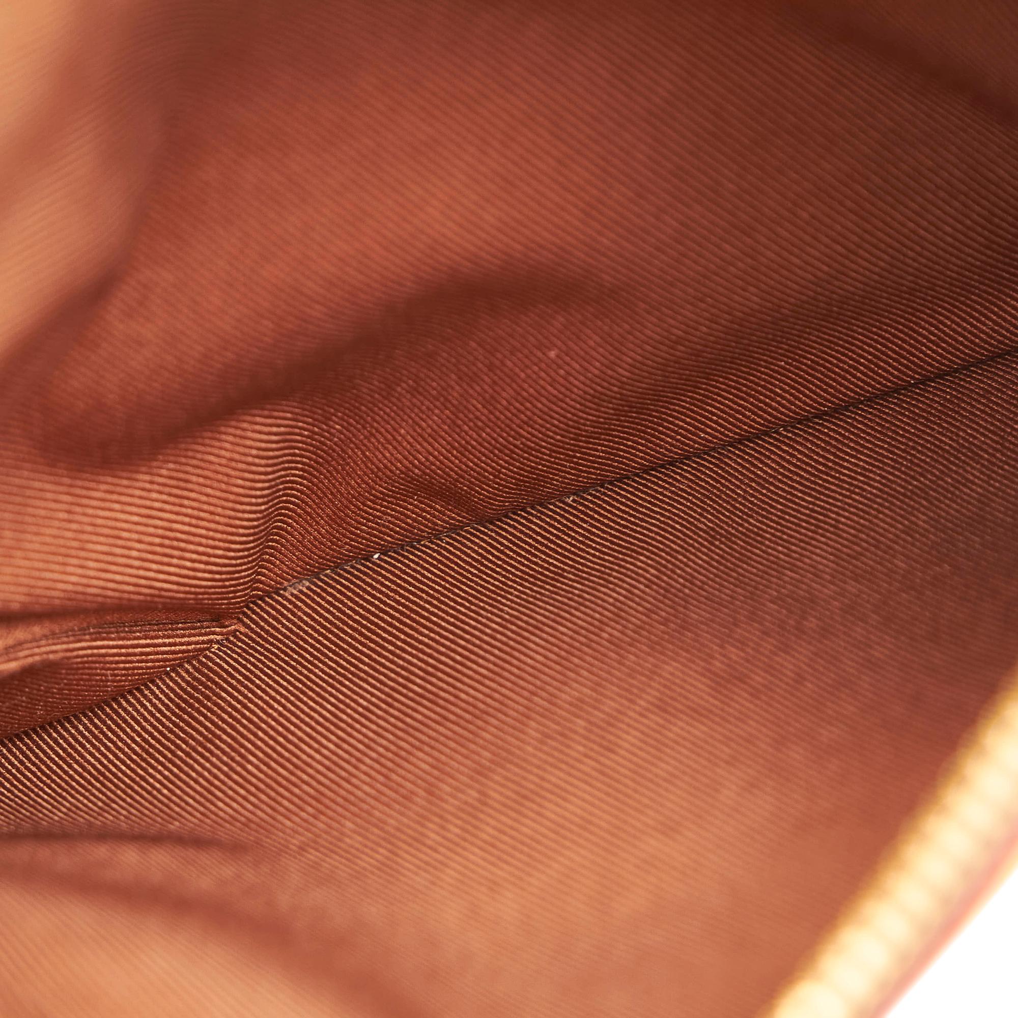 Louis Vuitton Monogram Saumur Messenger PM (SHG-9DQUr6)