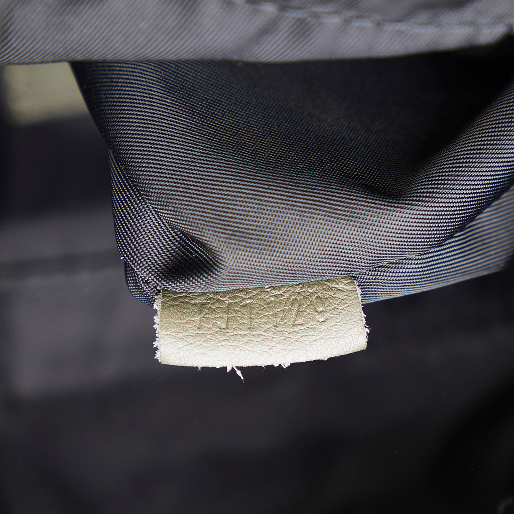 Louis Vuitton Monogram Shadow Chalk Sling Bag (SHG-nQrcdd)
