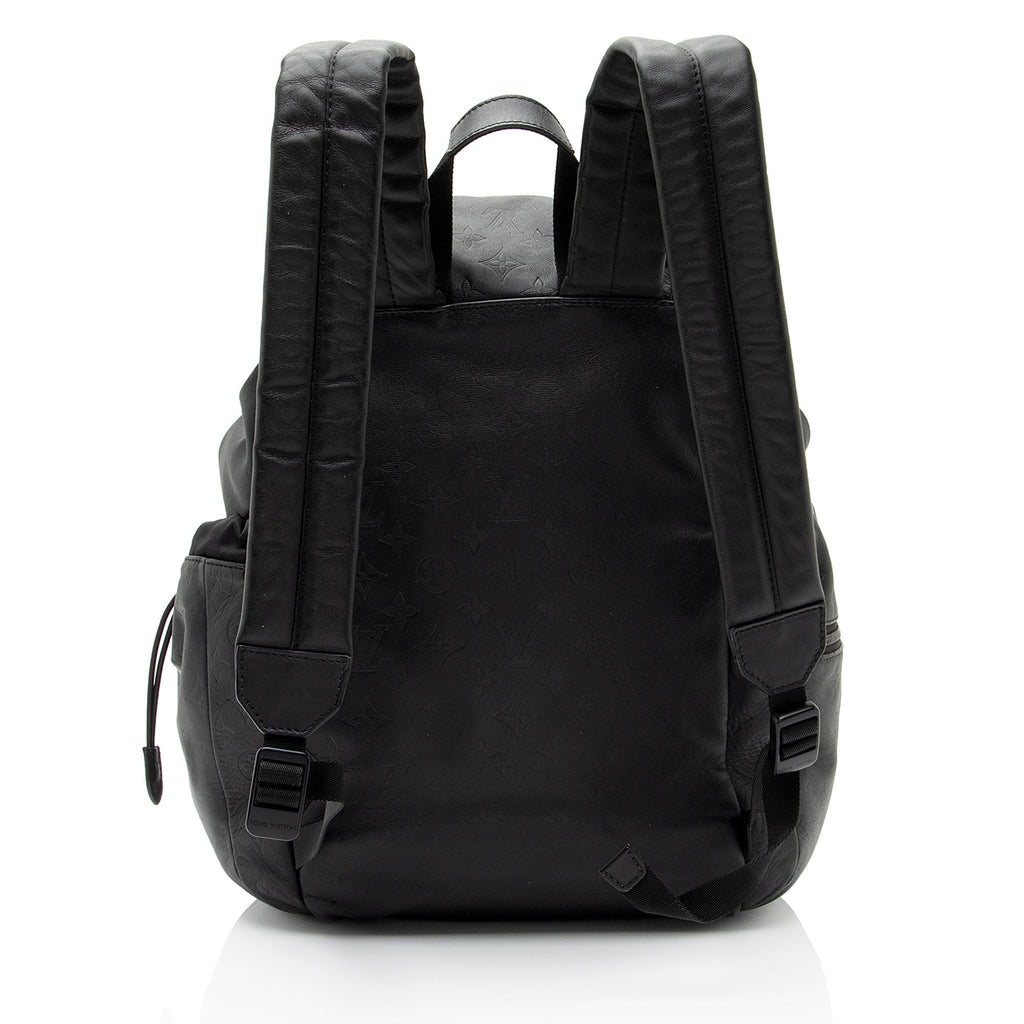 Louis Vuitton Monogram Shadow Discovery Backpack (SHF-f64Uph)