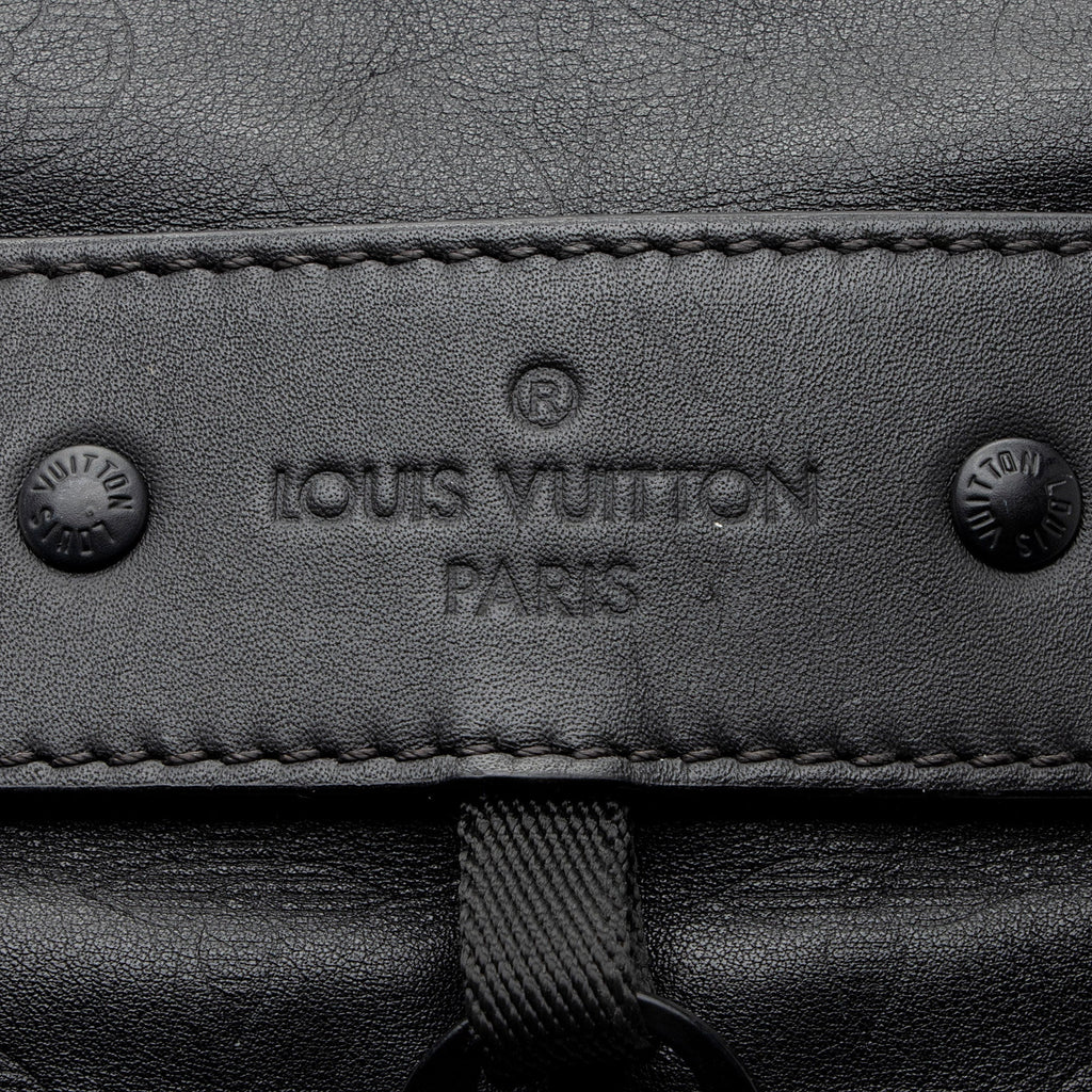 Louis Vuitton Monogram Shadow Discovery Backpack (SHF-f64Uph)