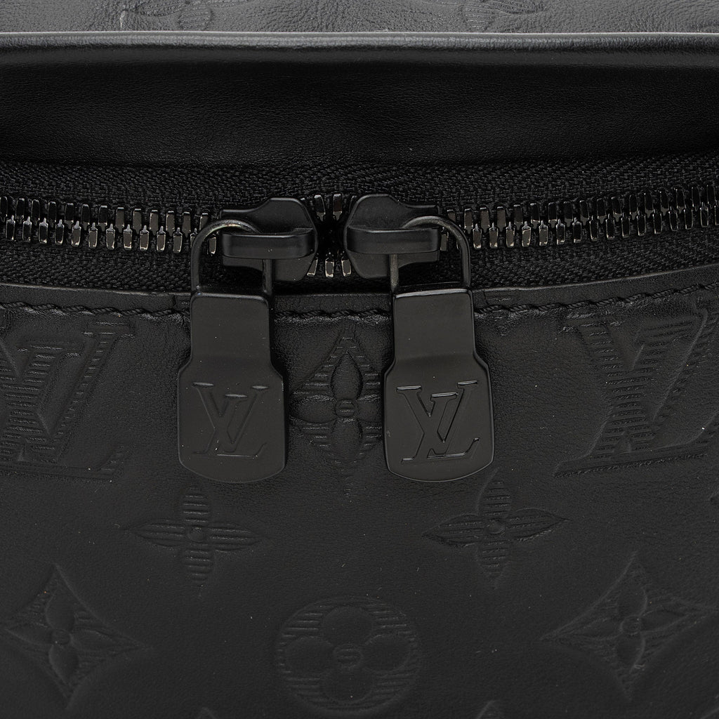 Louis Vuitton Monogram Shadow Discovery Bumbag