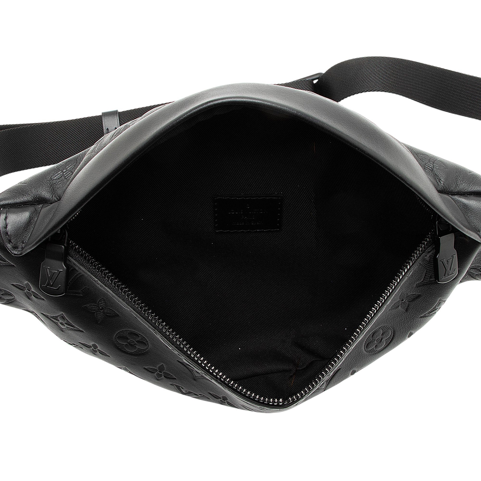 Louis Vuitton Monogram Shadow Discovery Bumbag