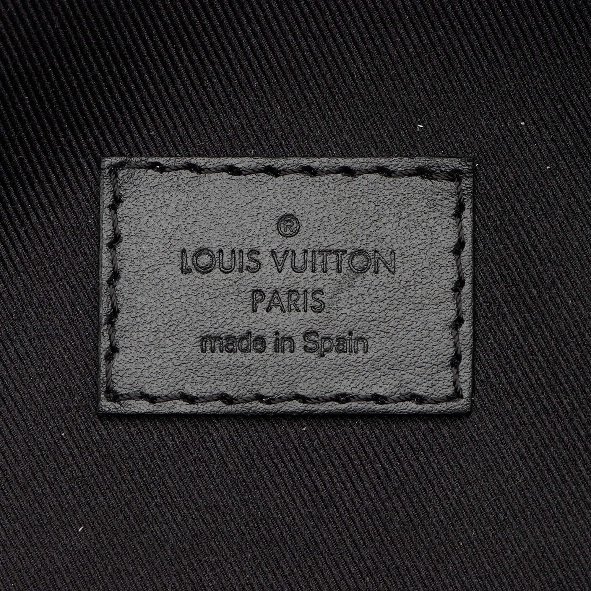 Louis Vuitton Monogram Shadow Discovery Bumbag