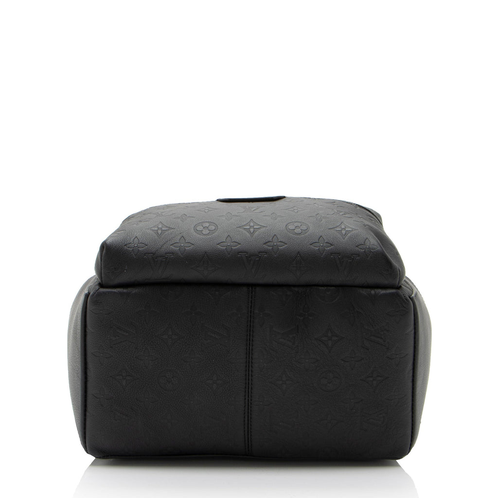 Louis Vuitton Monogram Shadow Discovery PM Backpack (SHF-mUZI8A)
