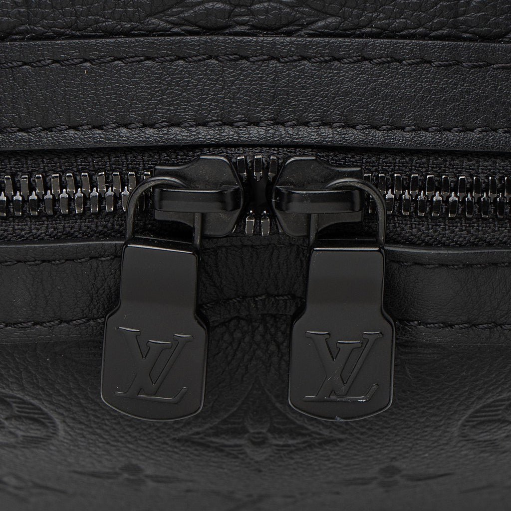 Louis Vuitton Monogram Shadow Discovery PM Backpack (SHF-mUZI8A)