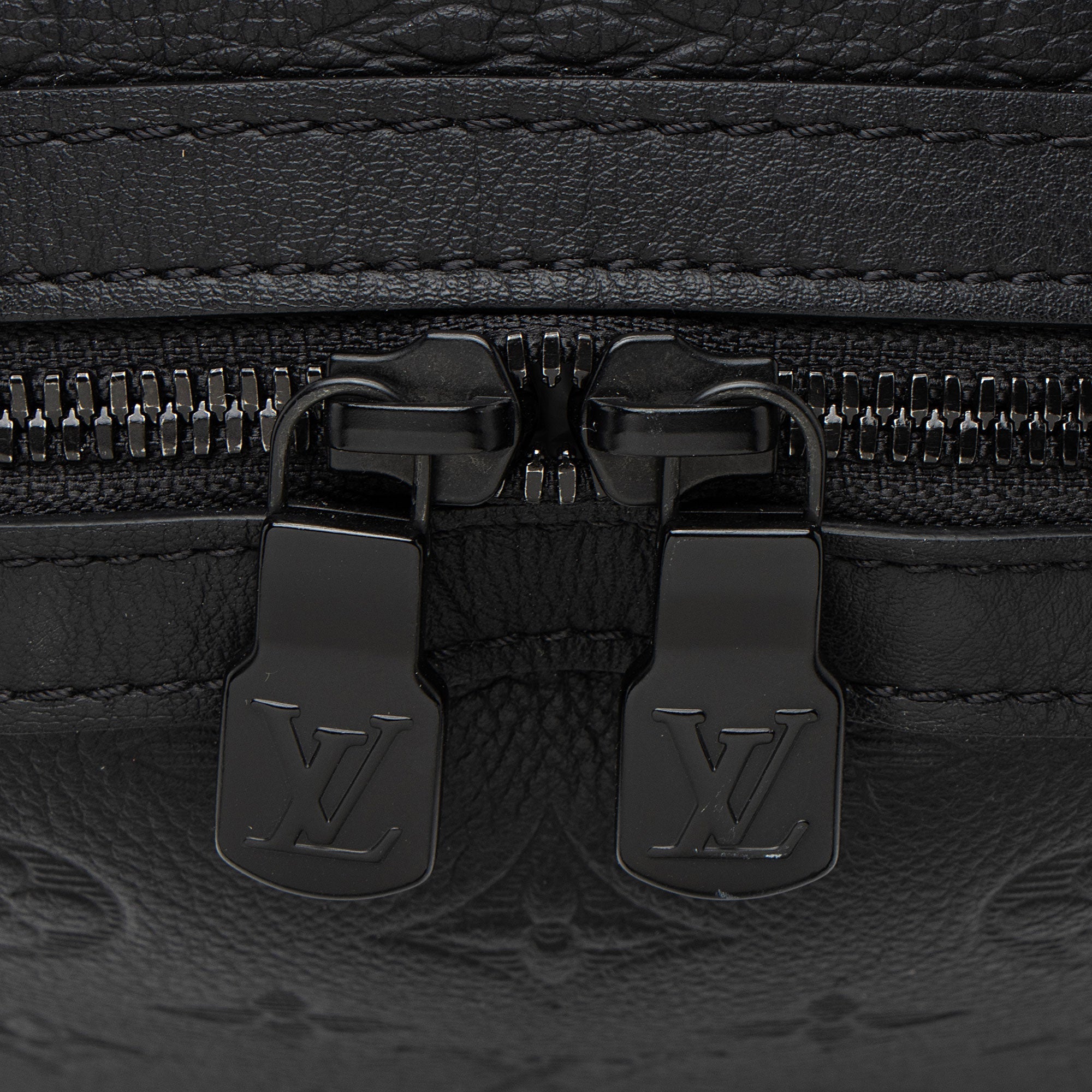 Louis Vuitton Monogram Shadow Discovery PM Backpack (SHF-mUZI8A)