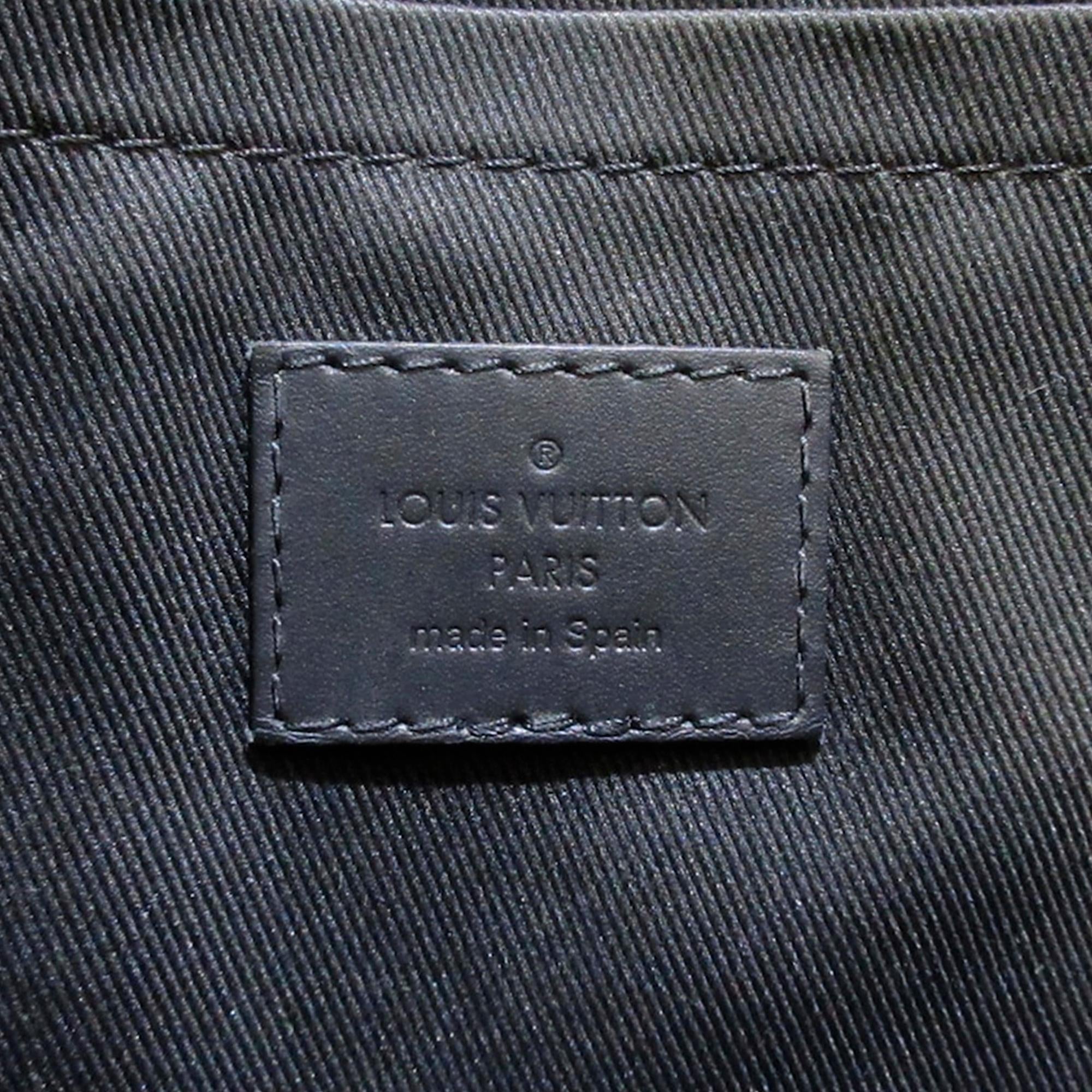 Louis Vuitton Monogram Shadow Discovery Pochette (SHG-34311)