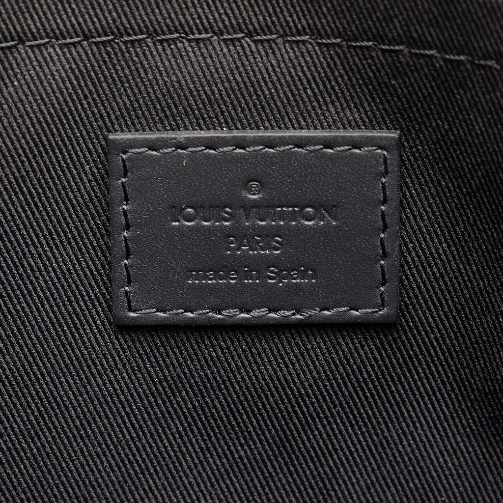 Louis Vuitton Monogram Shadow Discovery Pochette (SHG-aLwt1i)