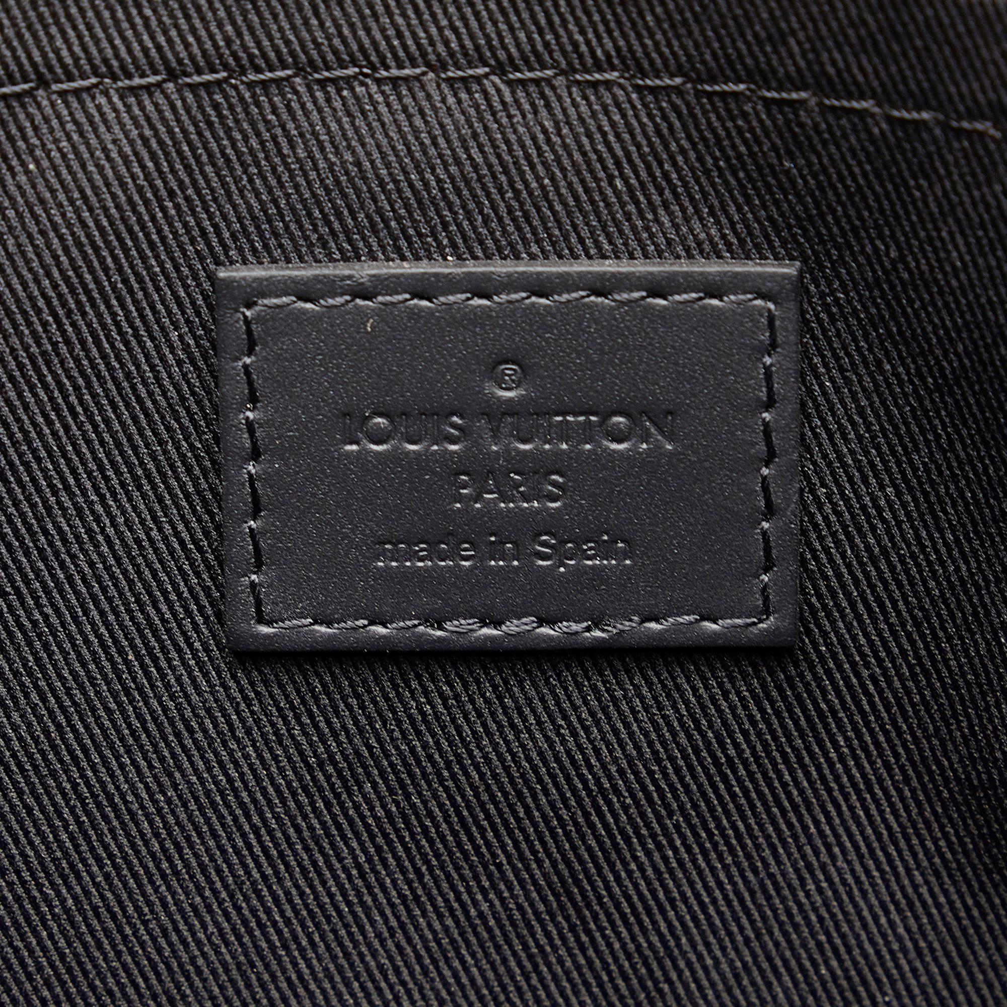 Louis Vuitton Monogram Shadow Discovery Pochette (SHG-aLwt1i)