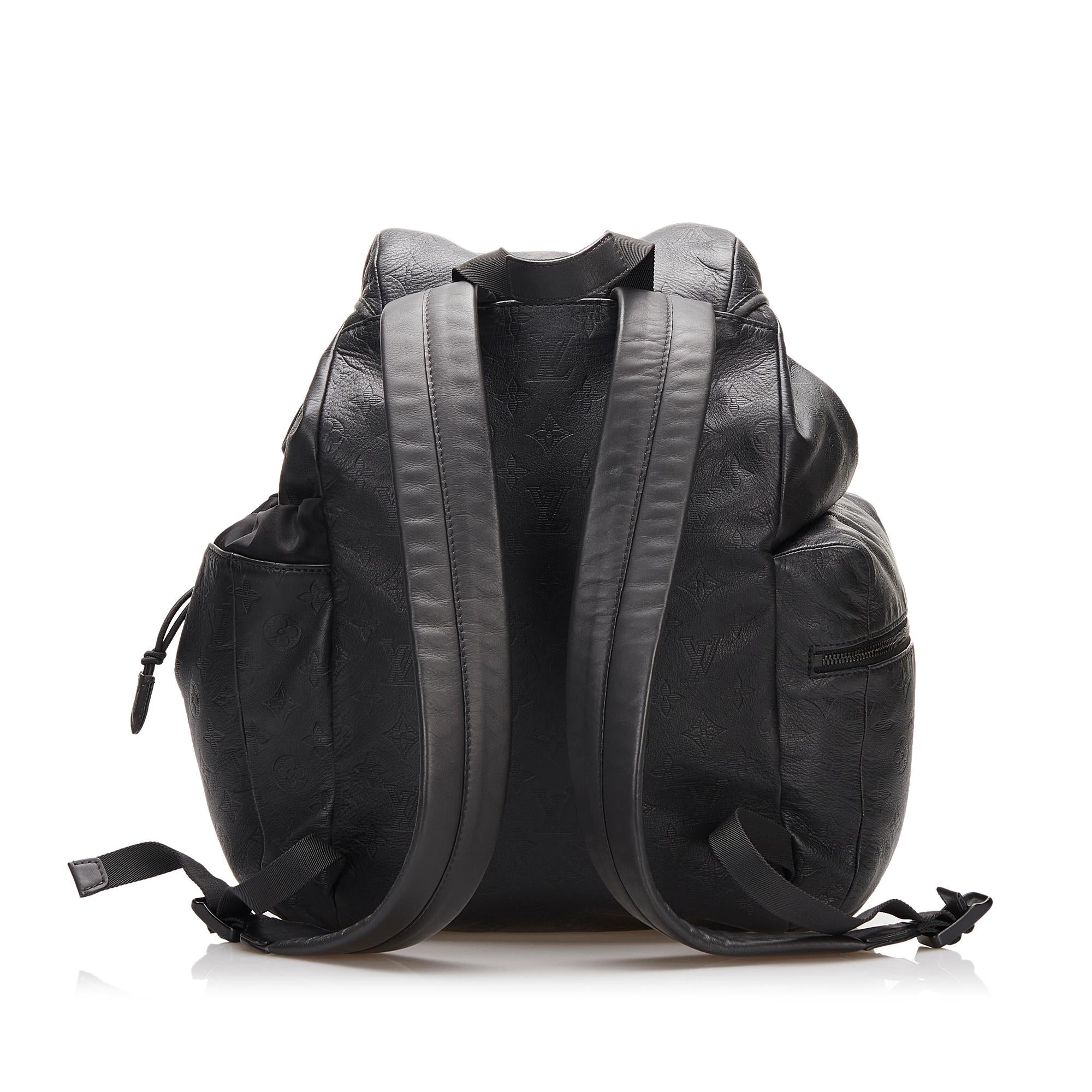 Louis Vuitton Monogram Shadow Discovery (SHG-P9Uz0c)