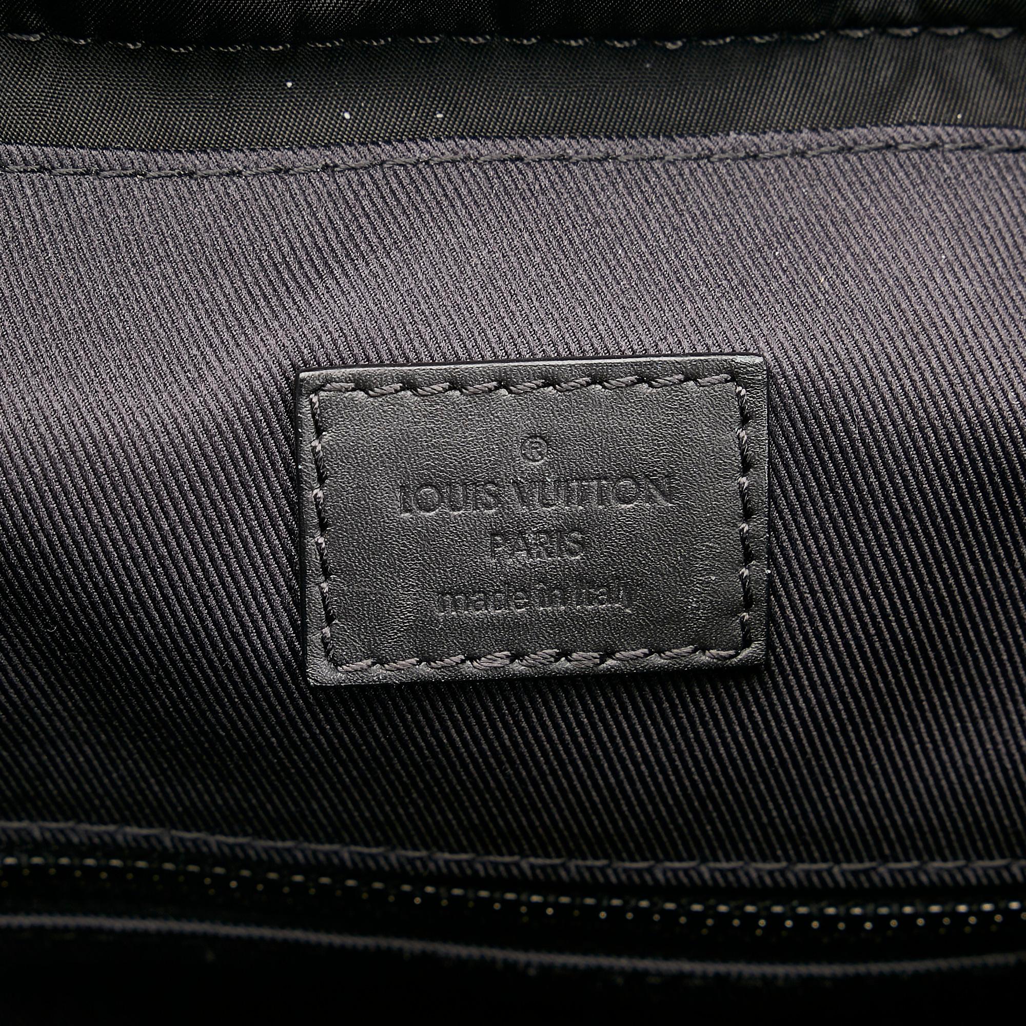Louis Vuitton Monogram Shadow Discovery (SHG-P9Uz0c)