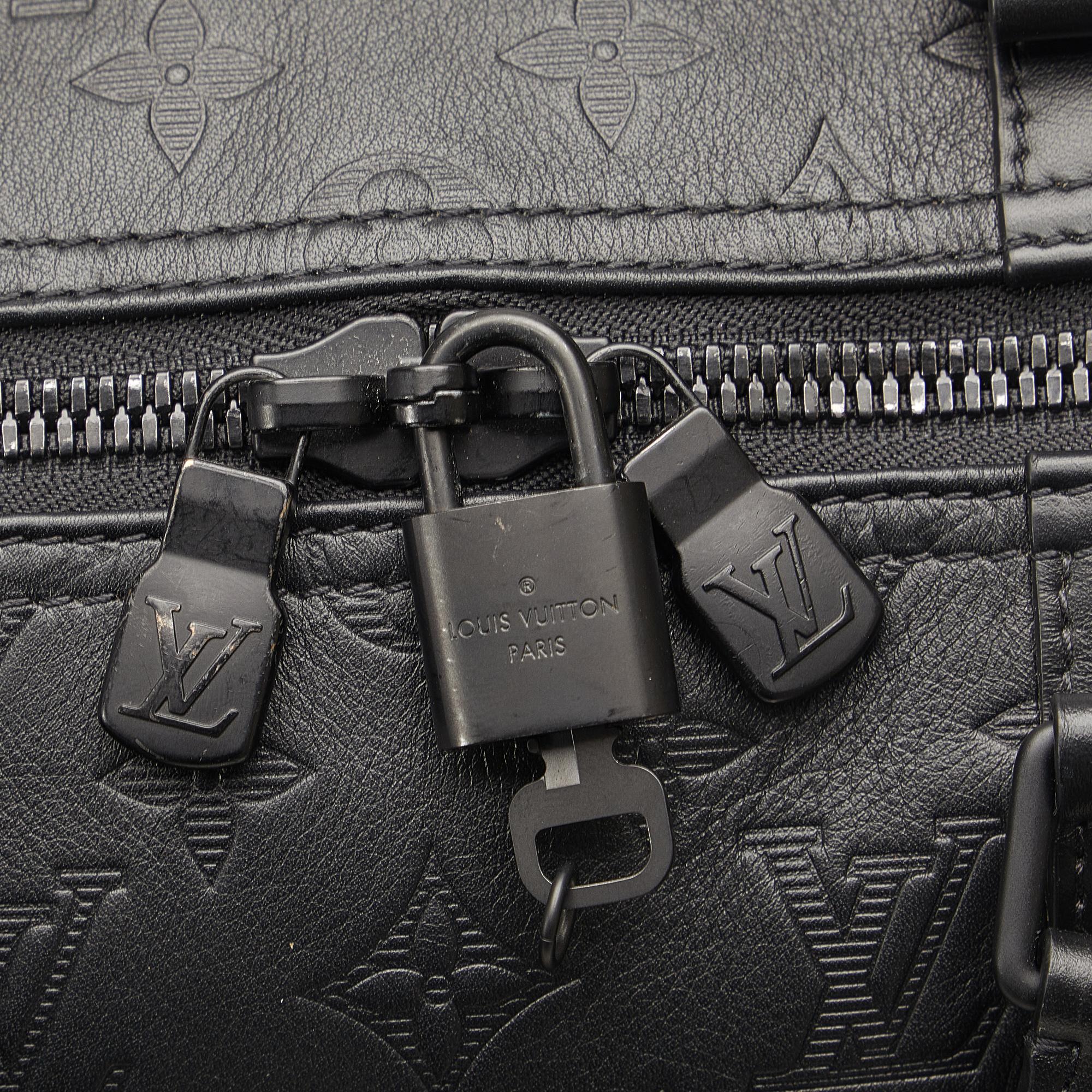 Louis Vuitton Monogram Shadow Keepall Bandouliere 50 (SHG-eCxY7D)