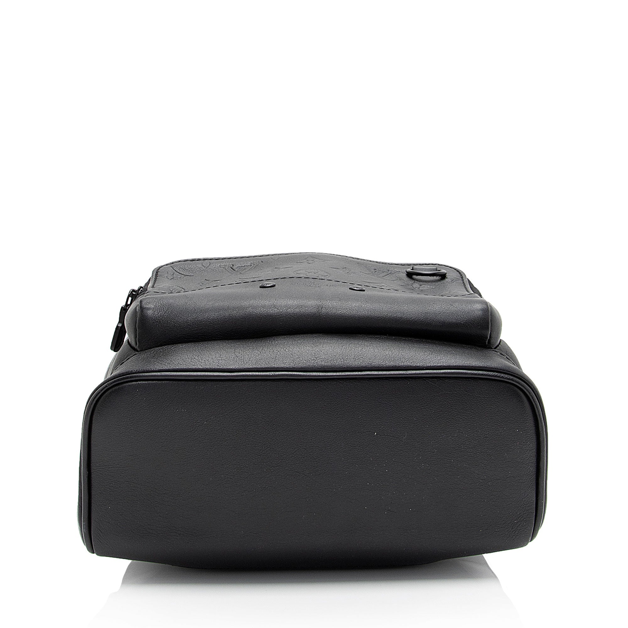 Louis Vuitton Monogram Shadow Racer Sling Bag (SHF-jfYZX4)