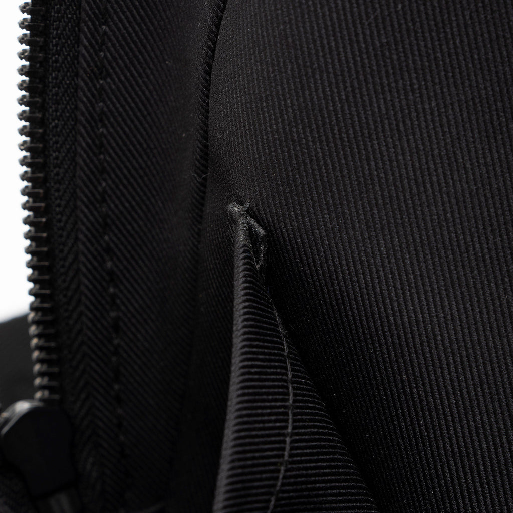 Louis Vuitton Monogram Shadow Racer Sling Bag (SHF-jfYZX4)