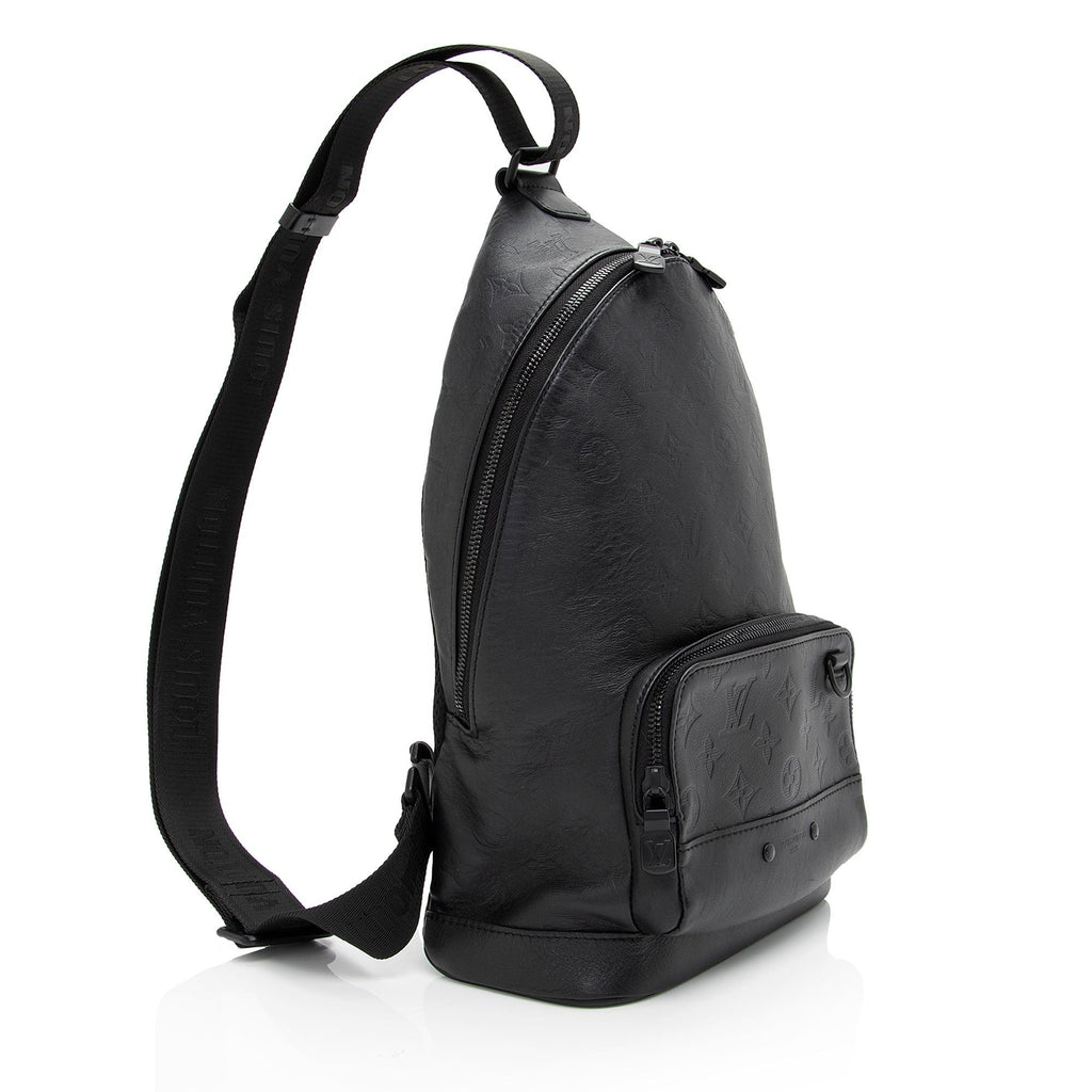 Louis Vuitton Monogram Shadow Racer Sling Bag (SHF-jfYZX4)