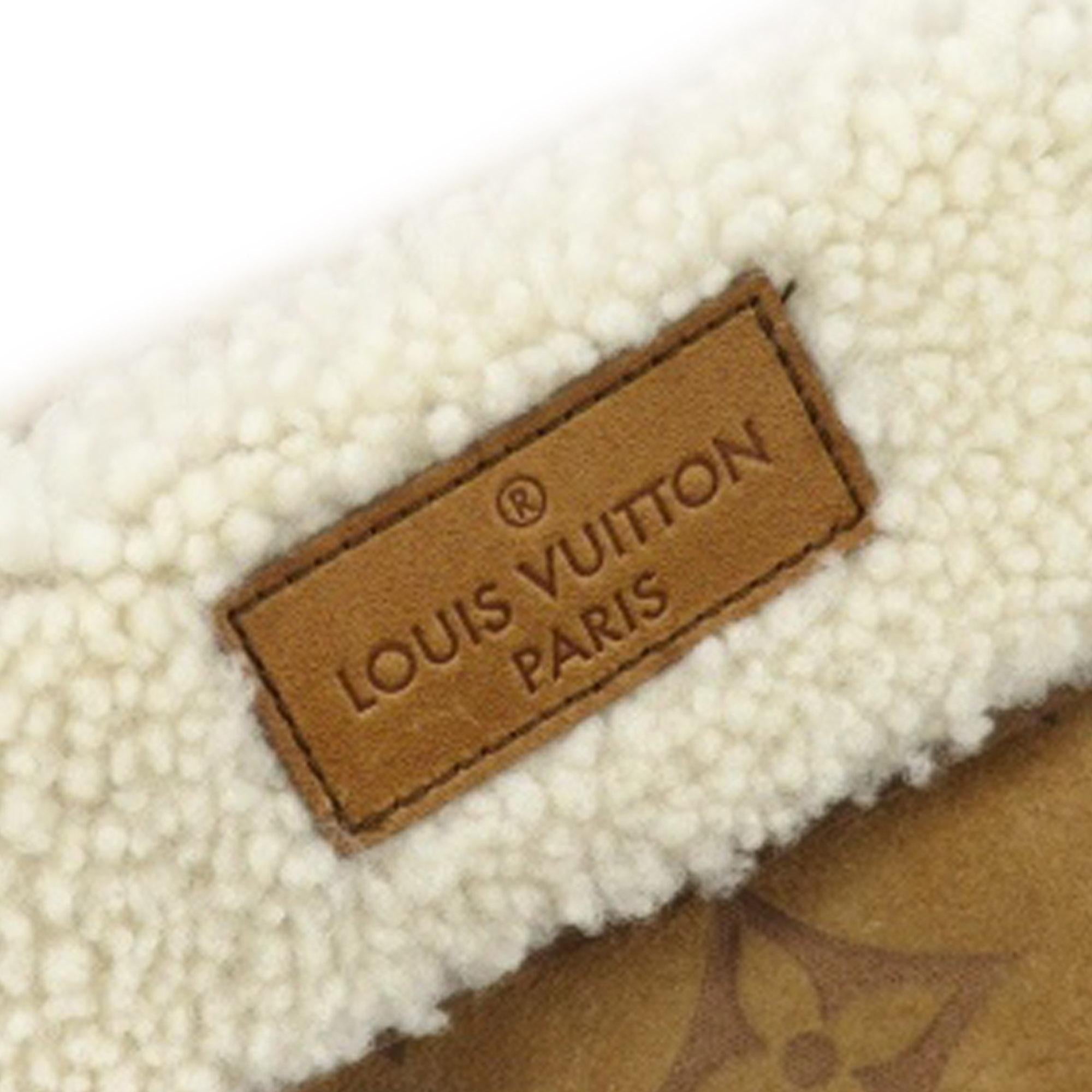 Louis Vuitton Monogram Shearling Gloves (SHG-36692)