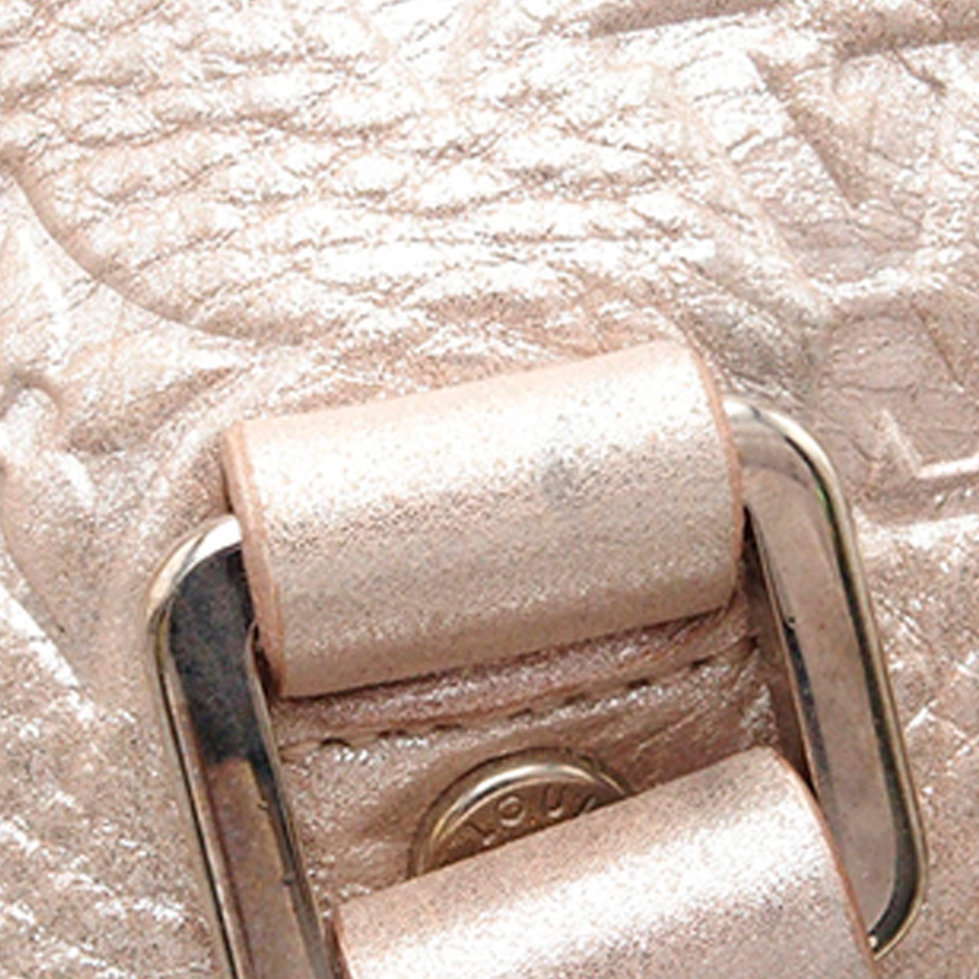 Louis Vuitton Monogram Shimmer Comete Bag (SHG-VkvYCB)