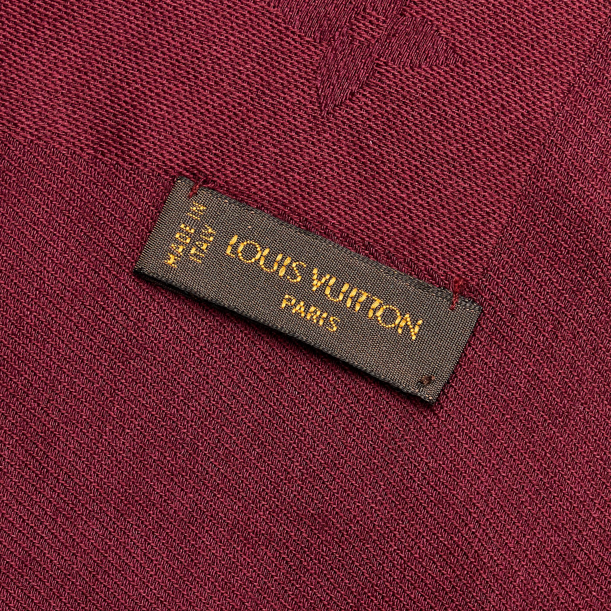 Louis Vuitton Monogram Silk Scarf (SHG-31203)