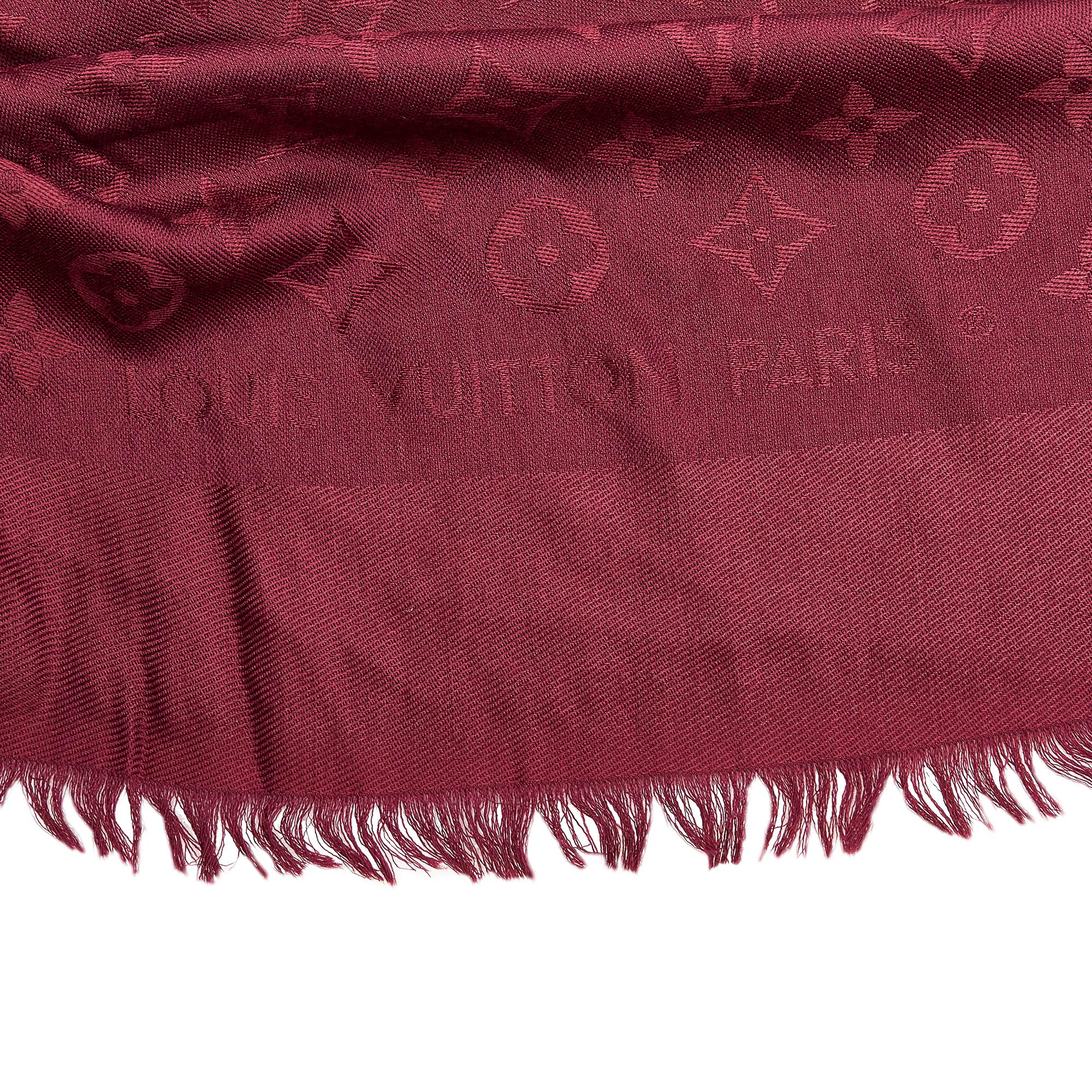 Louis Vuitton Monogram Silk Scarf (SHG-31203)