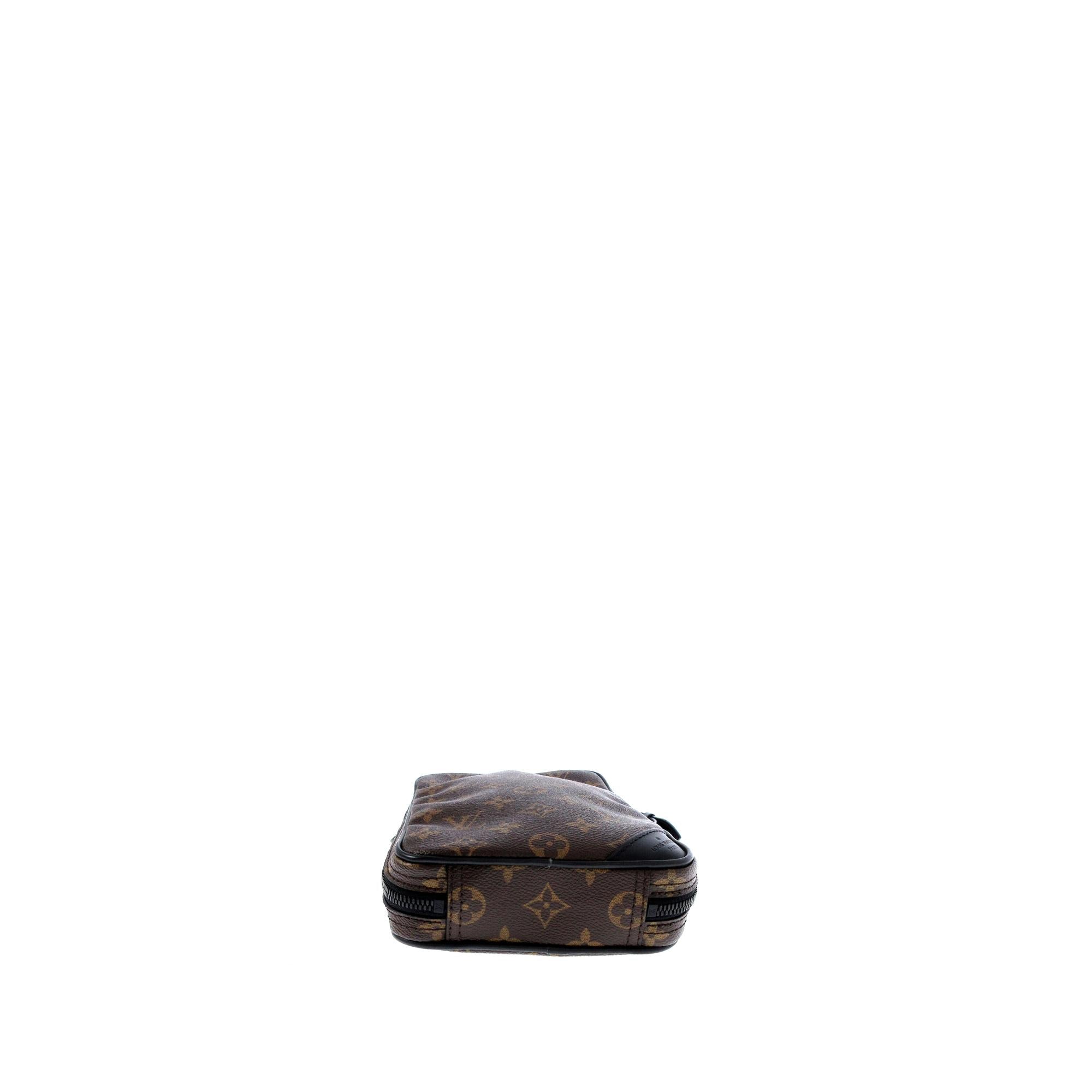 Louis Vuitton Monogram Solar Ray Utility Side Bag (SHG-Wvqy8n)