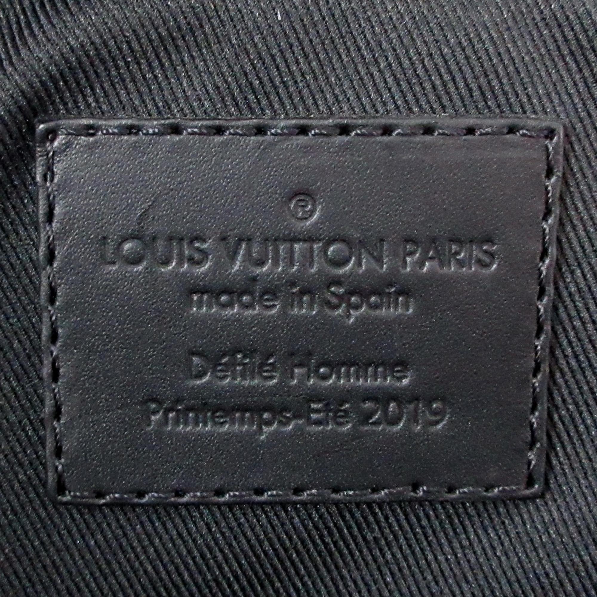 Louis Vuitton Monogram Solar Ray Utility Side Bag (SHG-Wvqy8n)