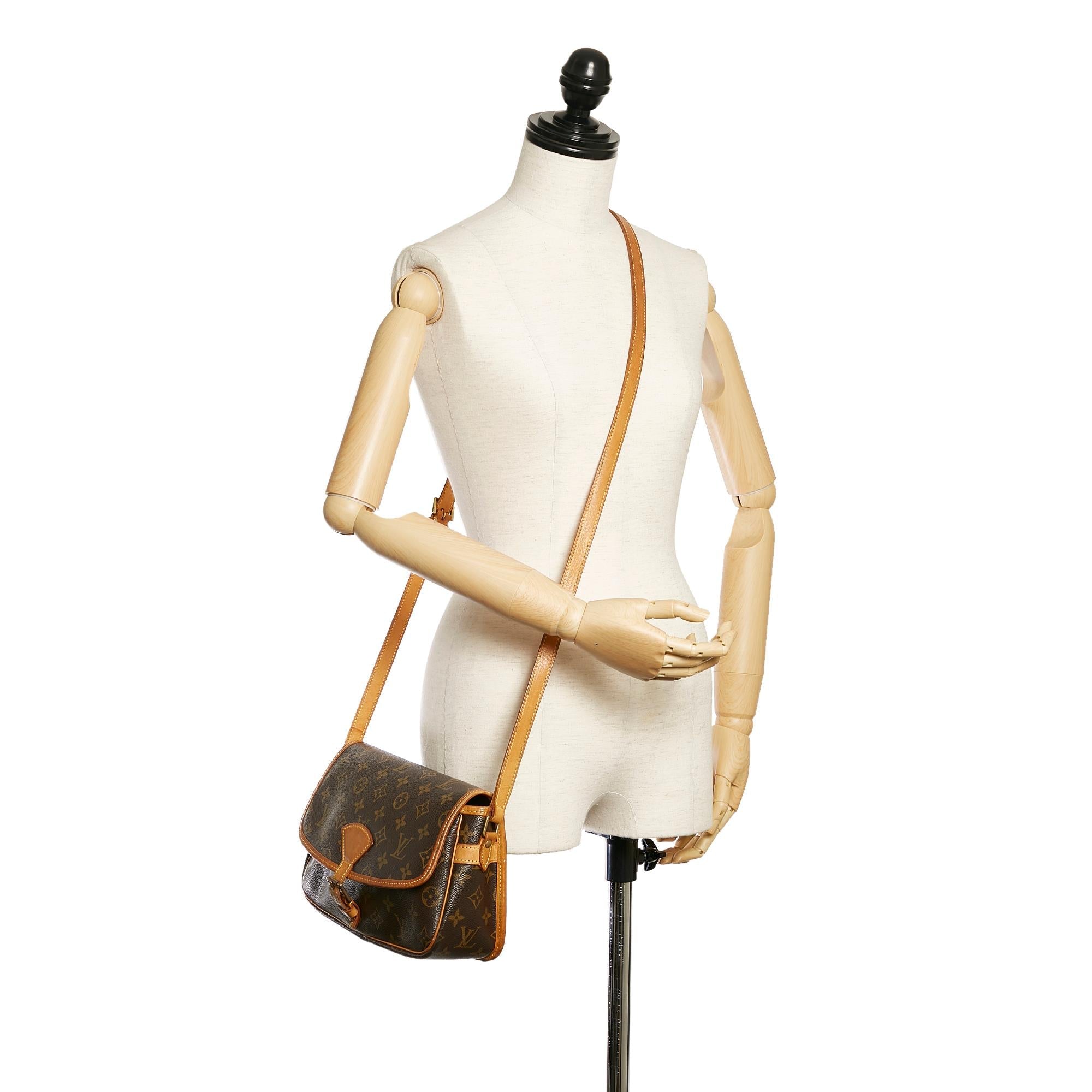 Louis Vuitton Monogram Sologne (SHG-28782)