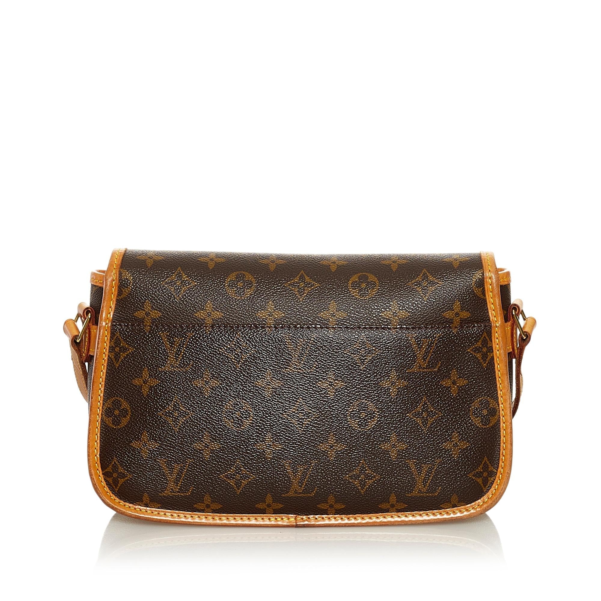 Louis Vuitton Monogram Sologne (SHG-36740)