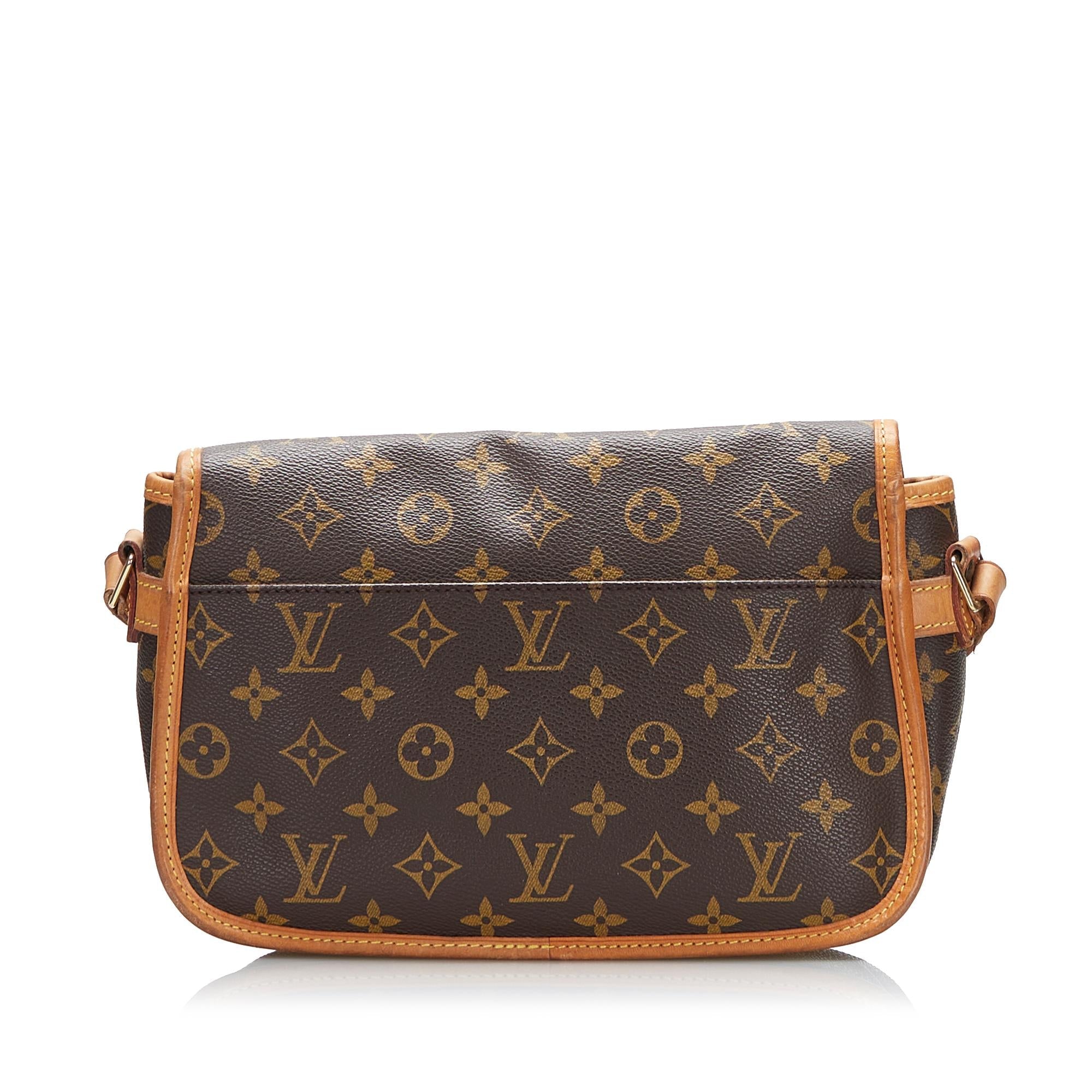 Louis Vuitton Monogram Sologne (SHG-XMprhX)