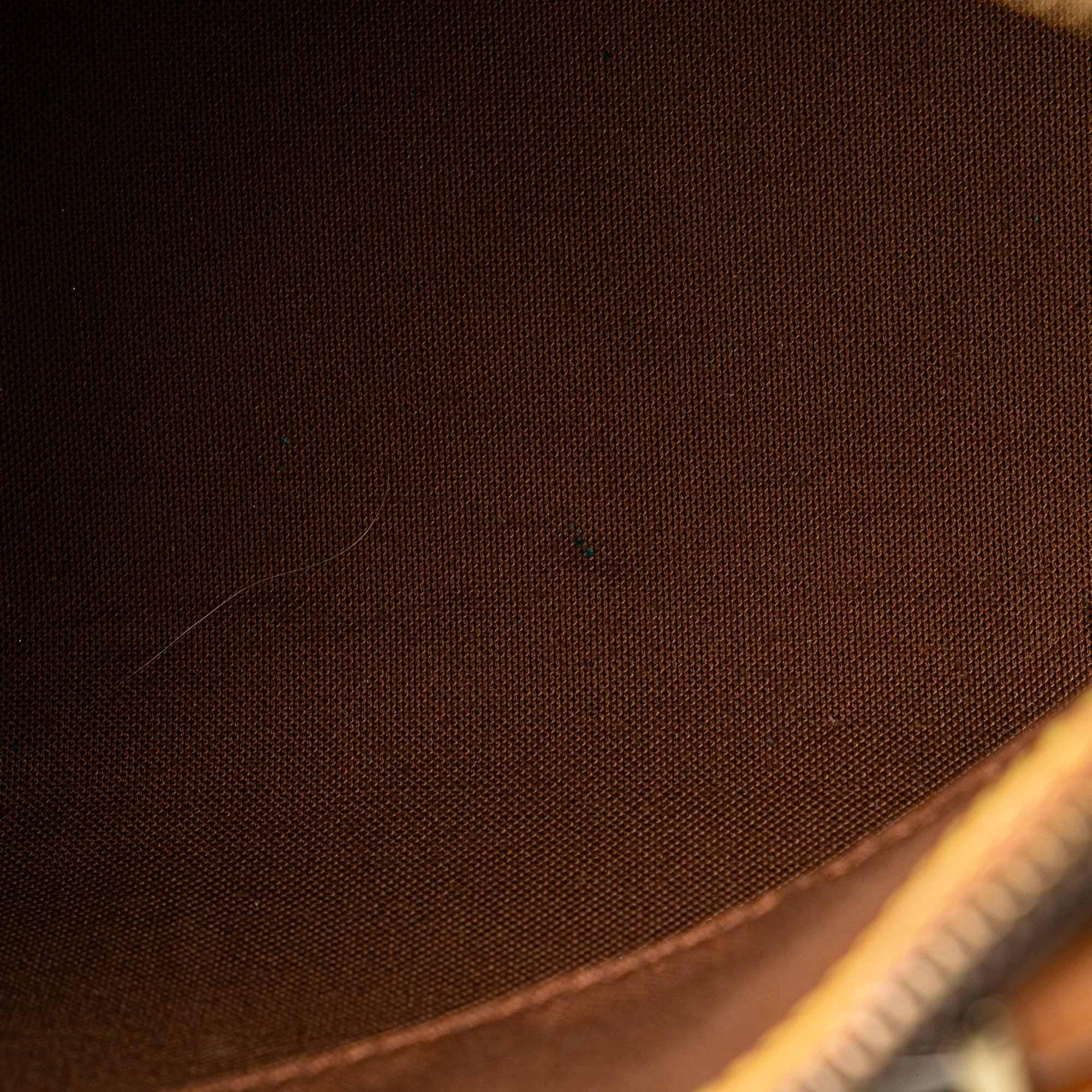 Louis Vuitton Monogram Speedy 25 (SHG-mP7p0D)
