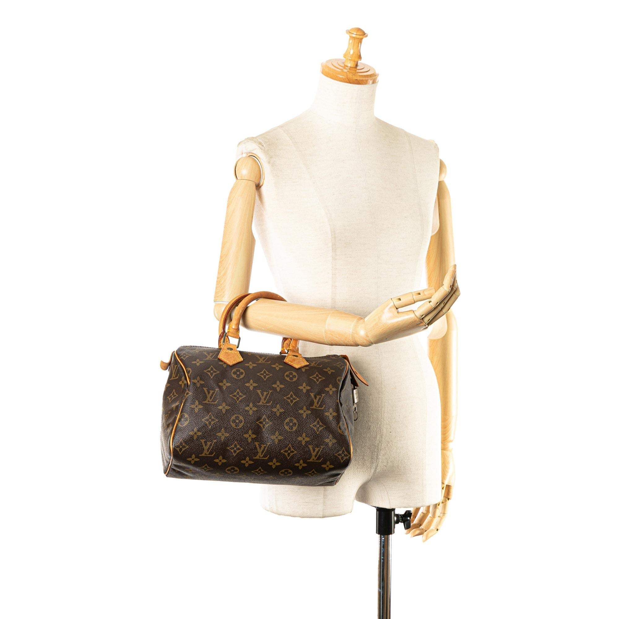 Louis Vuitton Monogram Speedy 25 (SHG-8SaaQ7)