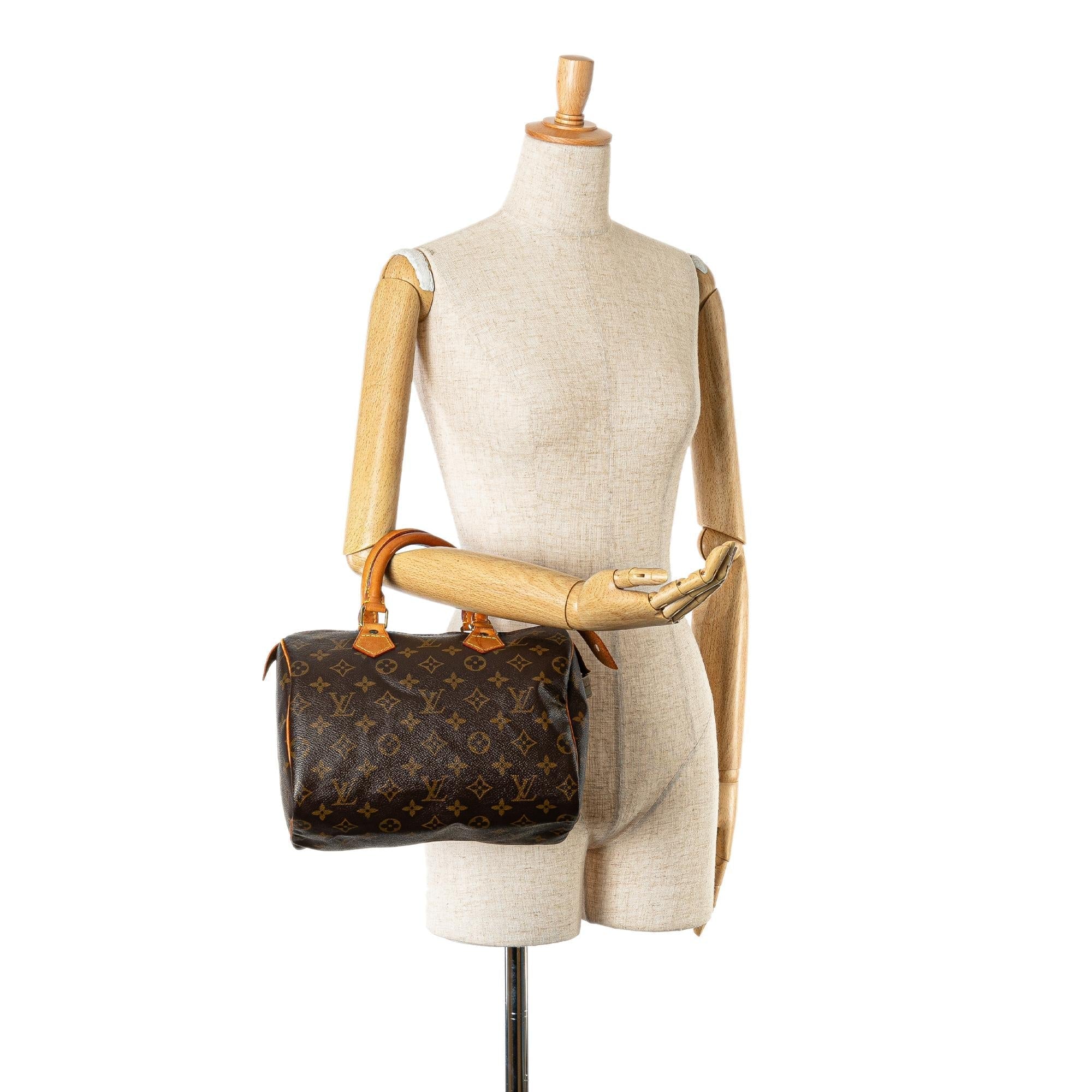 Louis Vuitton Monogram Speedy 25 (SHG-bC1ap0)