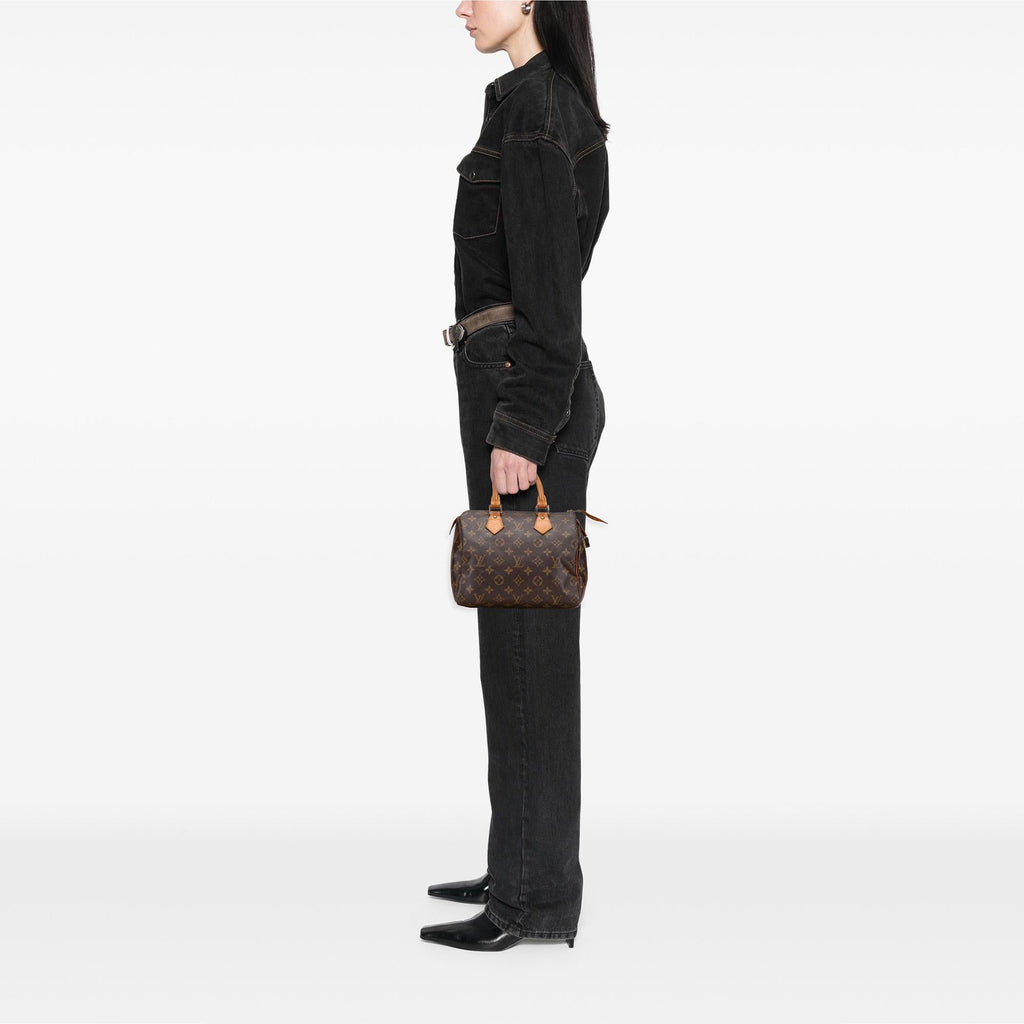 Louis Vuitton Monogram Speedy 25