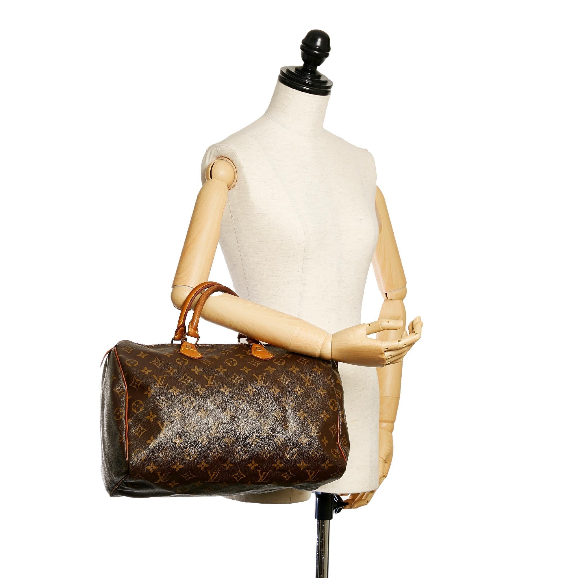 Louis Vuitton Monogram Speedy 35 (SHG-28795)