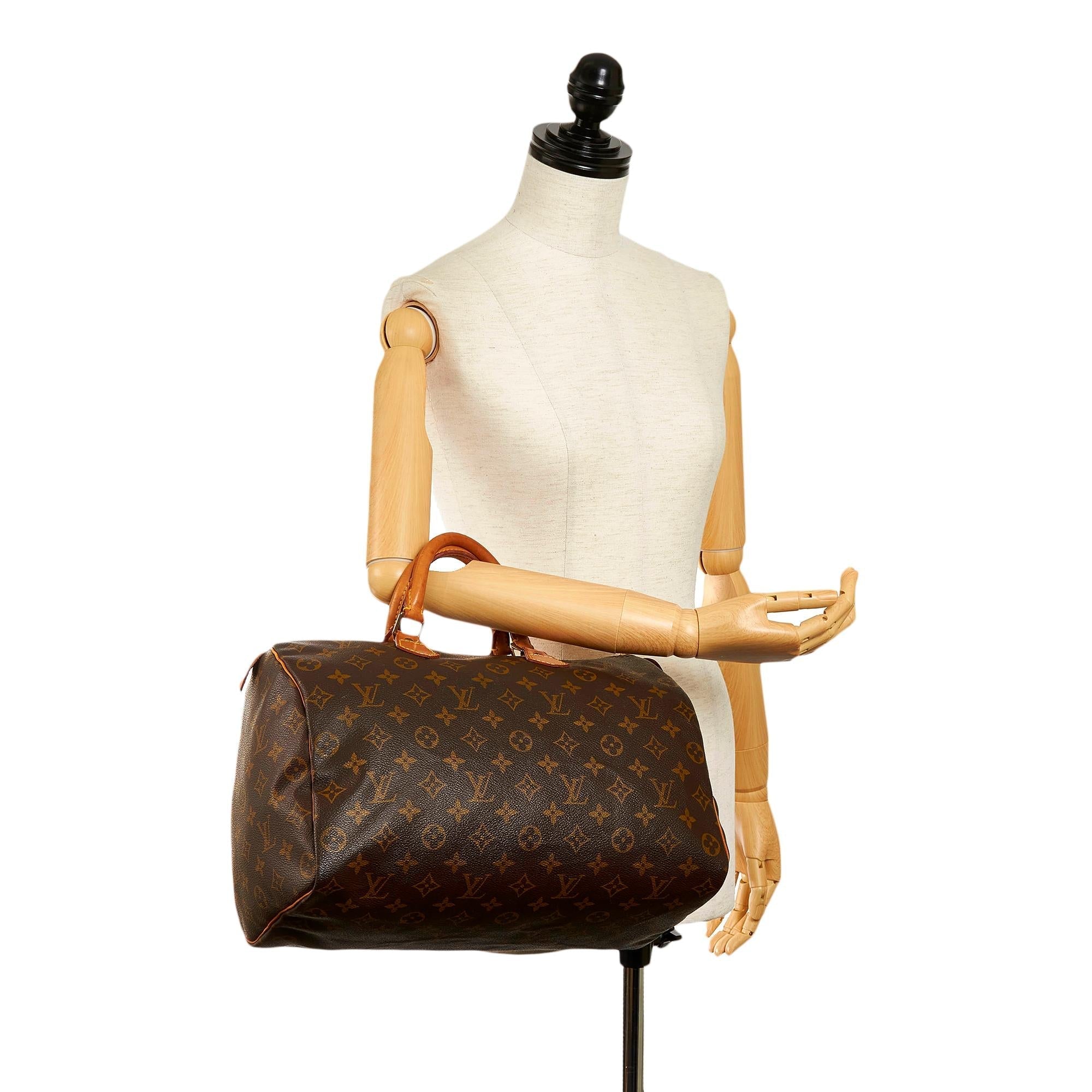 Louis Vuitton Monogram Speedy 35 (SHG-30804)